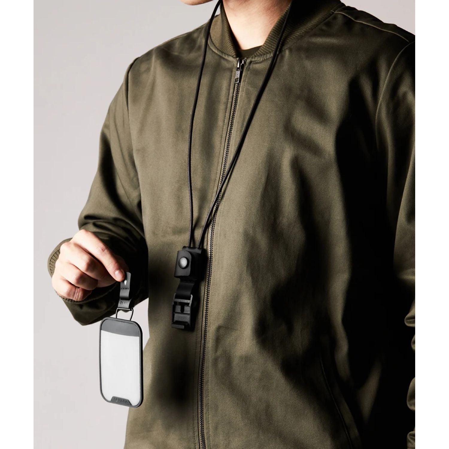 ALPAKA Hub USB-C Lanyard (Black)