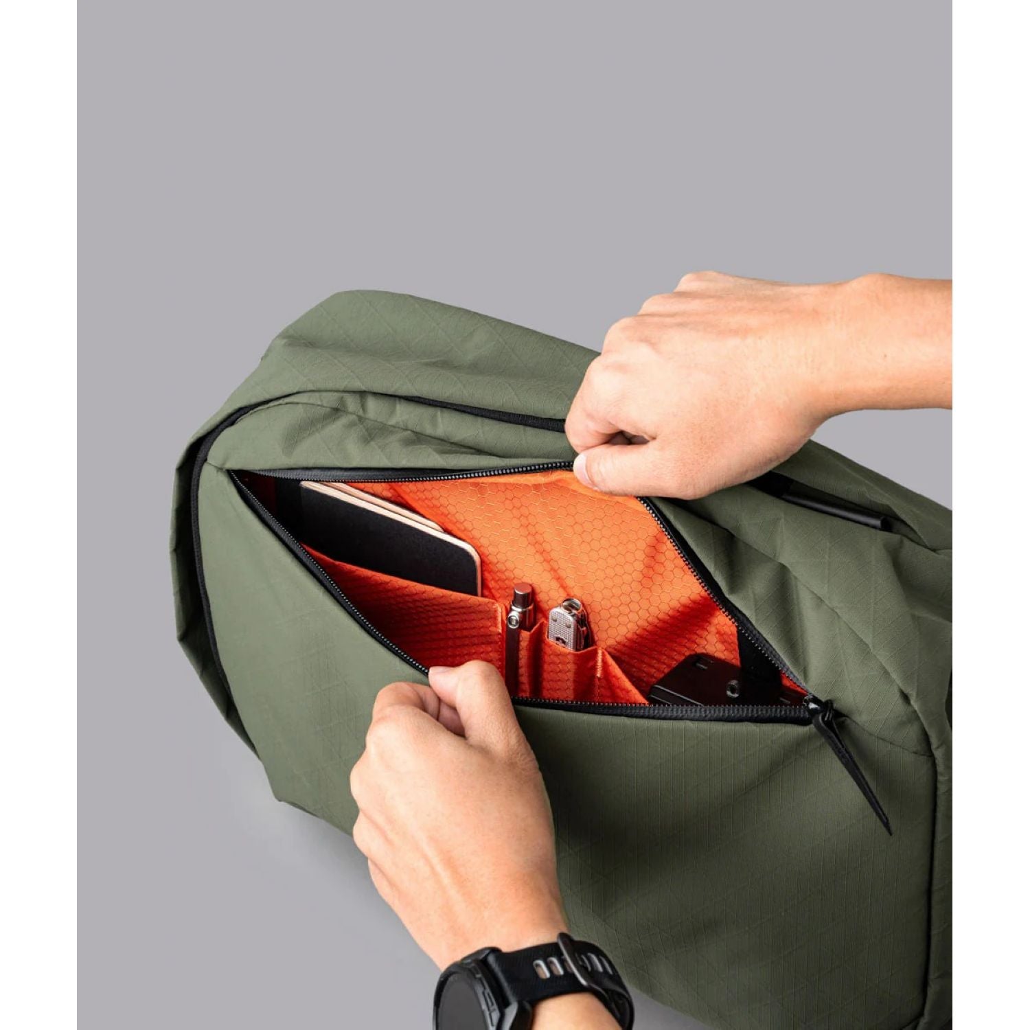 ALPAKA Metro Backpack Axogrid 210D (Army Green)