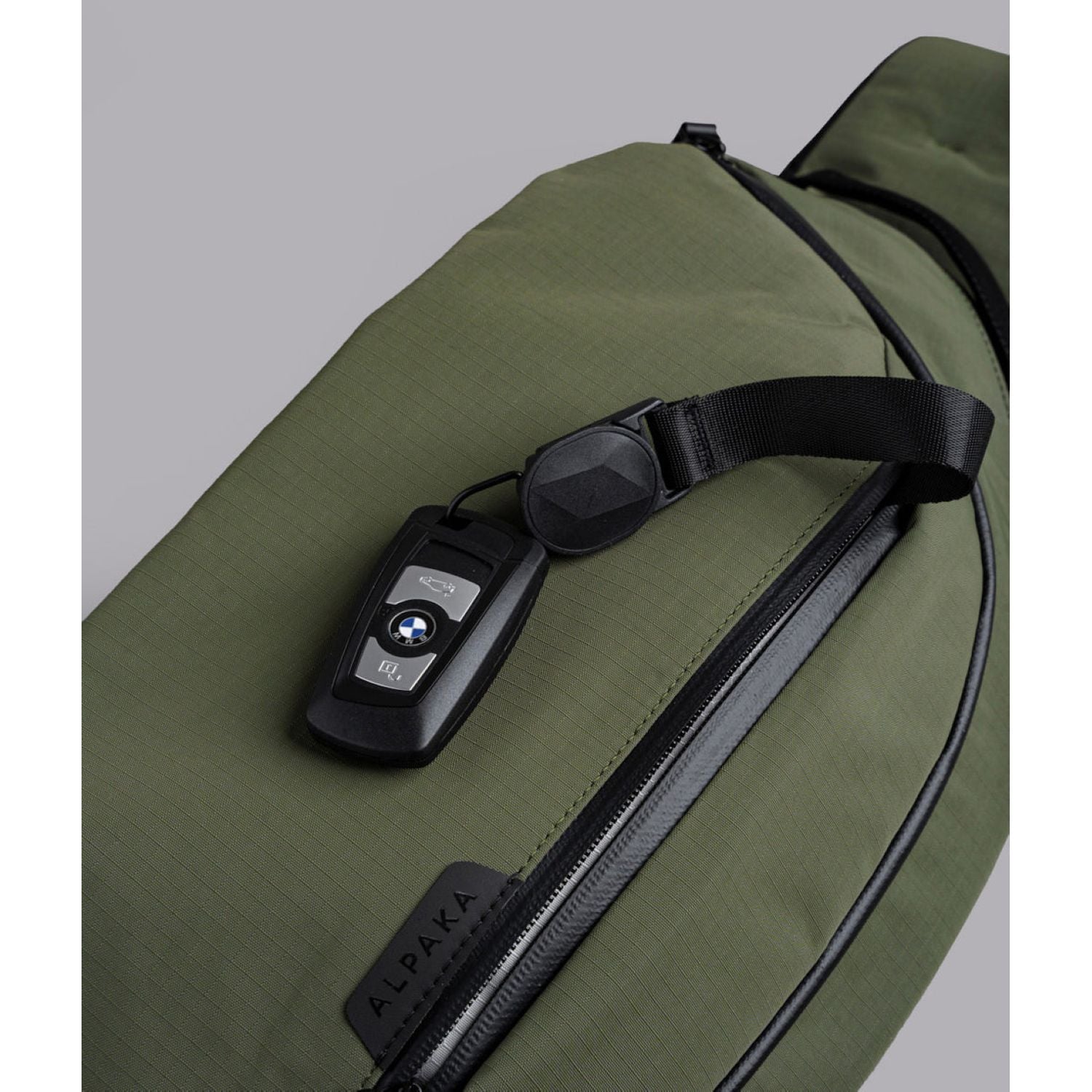 ALPAKA Metro Crossbody Left Shoulder Axoflux 210D (Green)