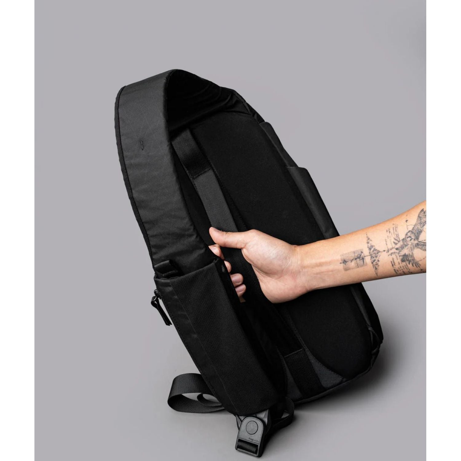 ALPAKA Metro Crossbody Left Shoulder X-Pac VX42 (Black)