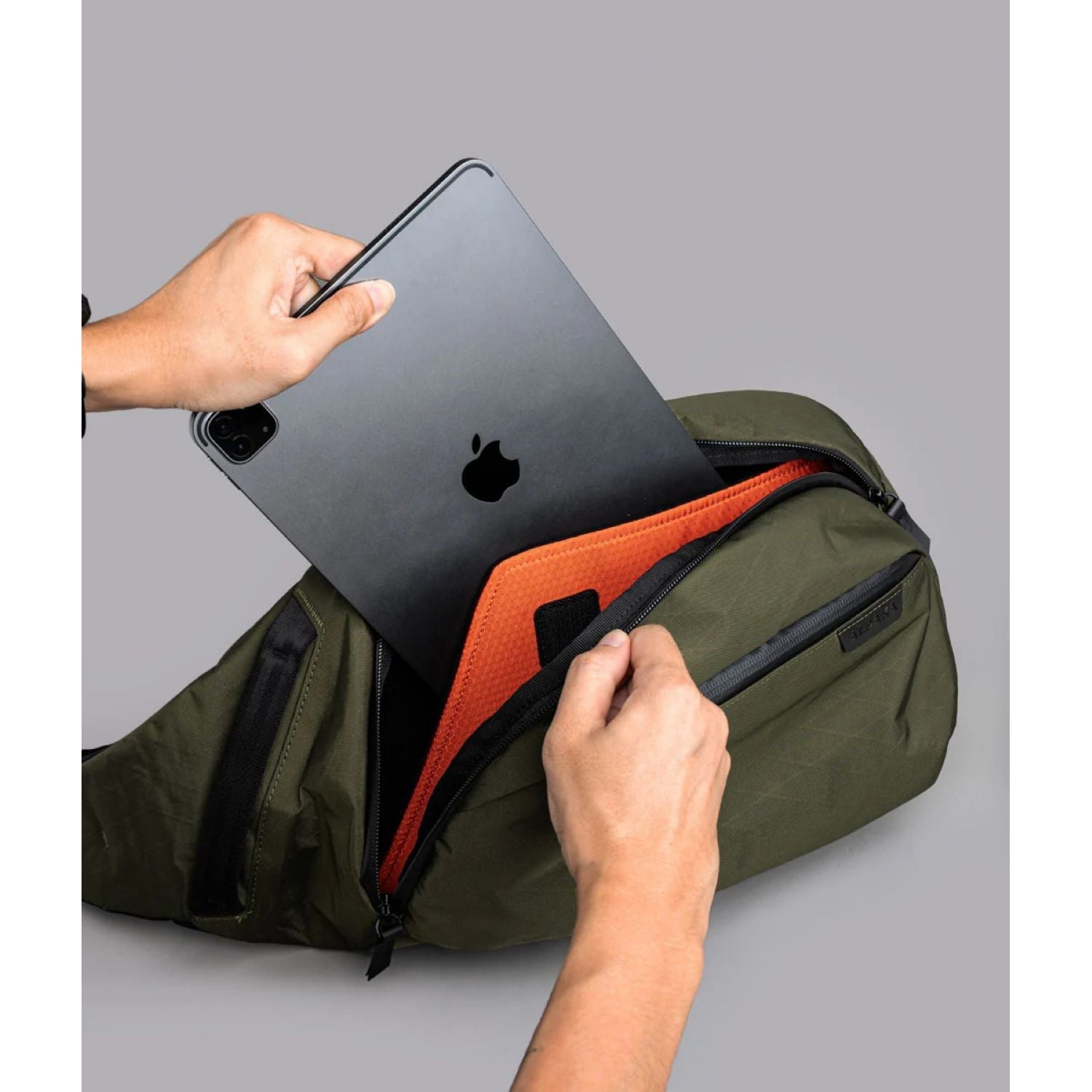 ALPAKA Metro Crossbody Left Shoulder X-Pac VX42 (Olive Green)