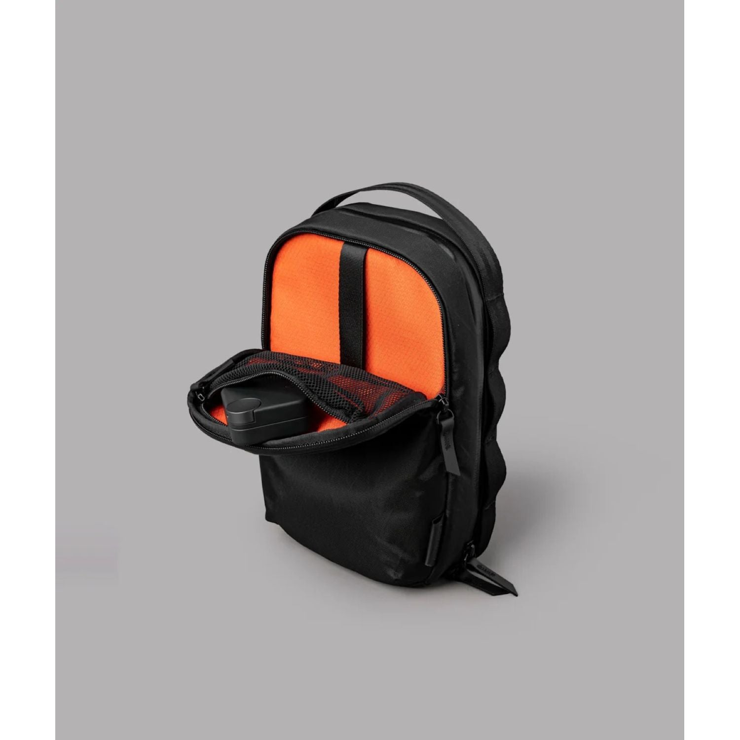 ALPAKA Metro Sling Max X-Pac X42 (Black)