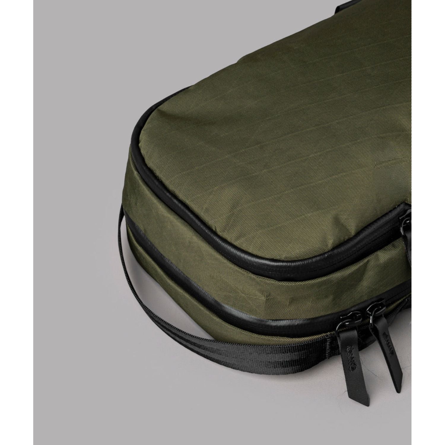 ALPAKA Metro Sling Max X-Pac X42 (Olive Green)