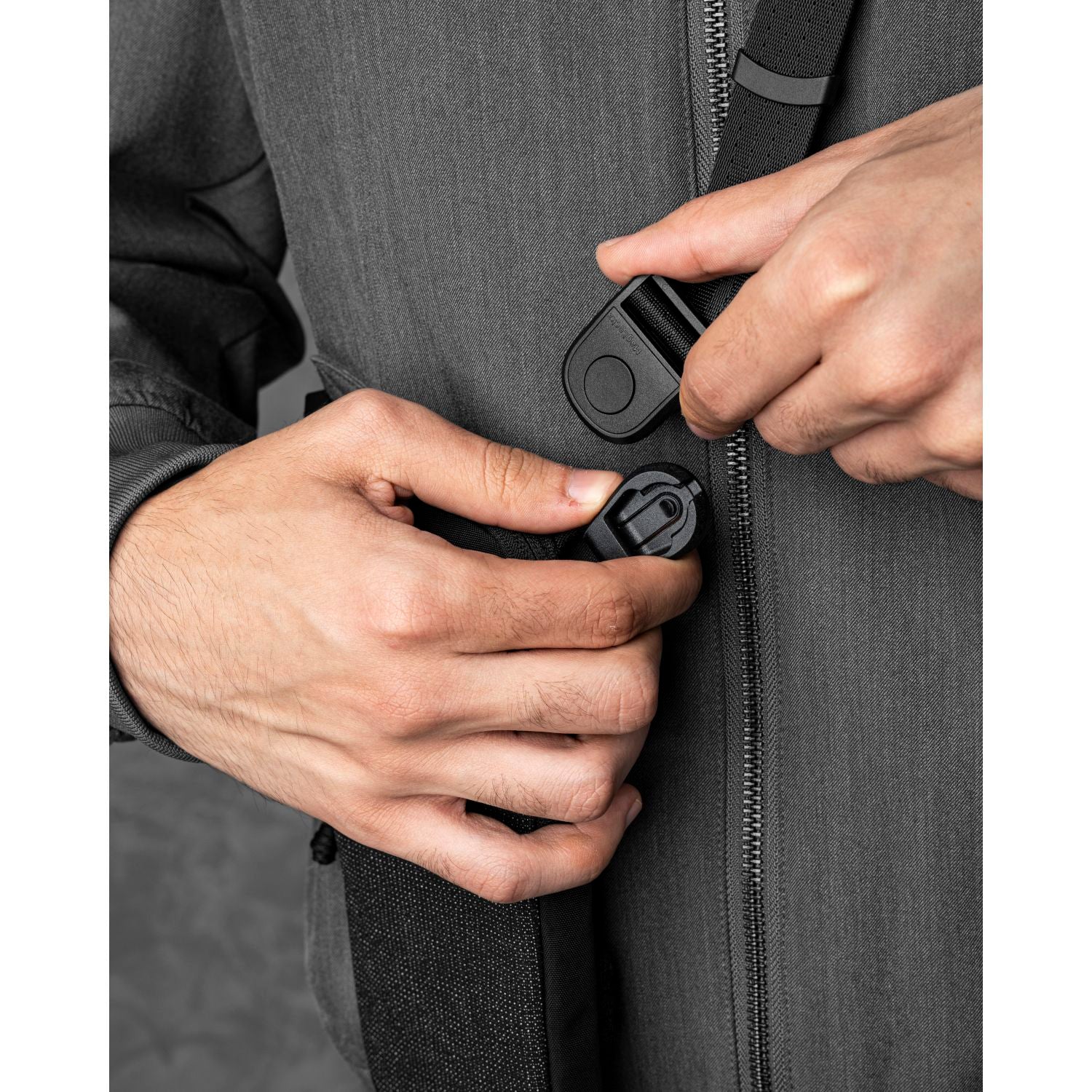 ALPAKA Modular Shoulder Pocket Slim Nylon Washed Axoflux 400D (Black)