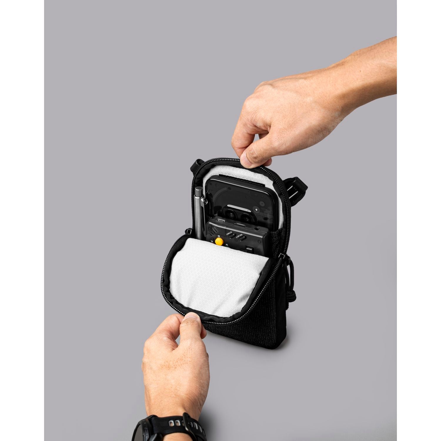 ALPAKA Modular Shoulder Pocket Slim Nylon Washed Axoflux 400D (Black)