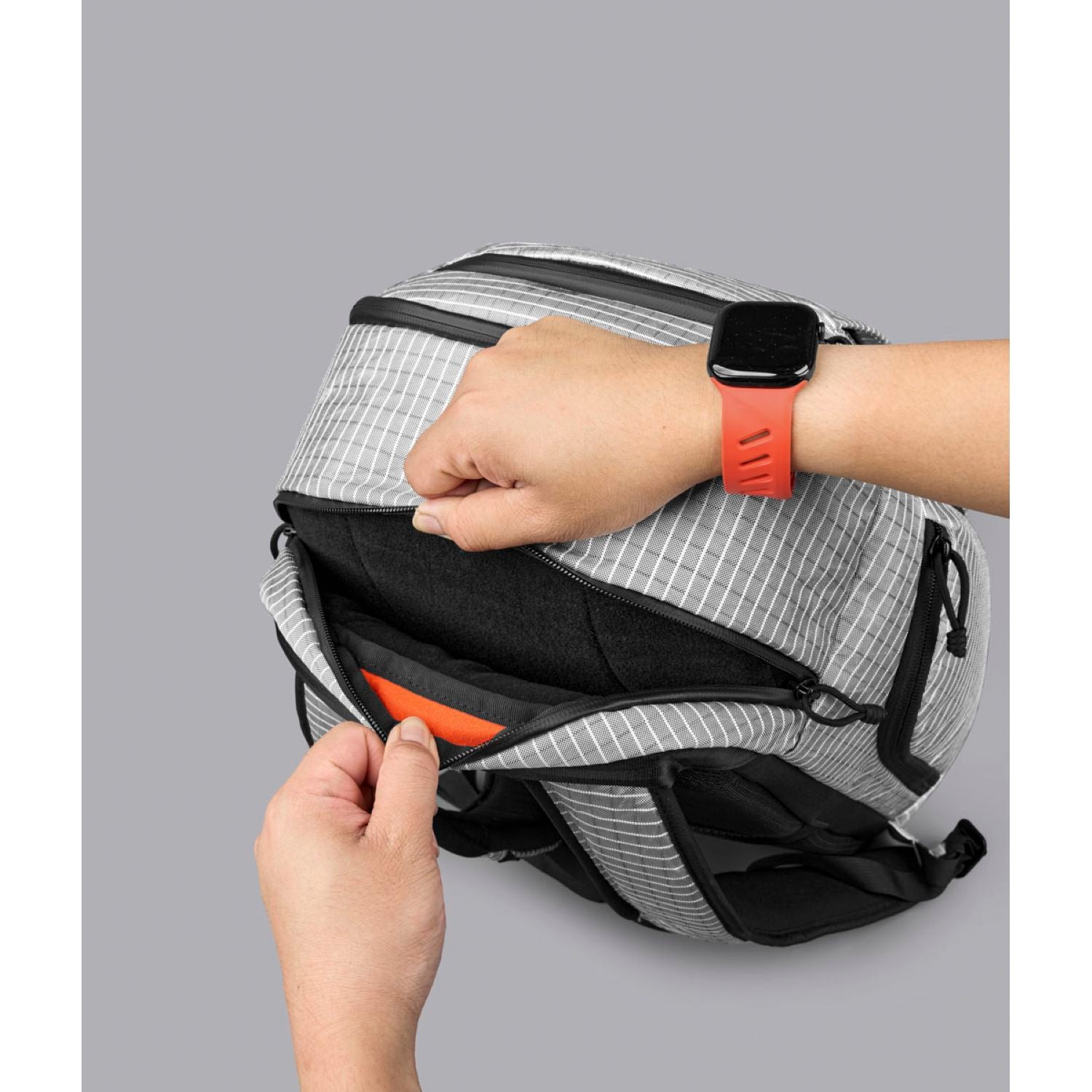 ALPAKA Traverse Astral Edition Backpack 30L X-Pac UVX40 (Silver)