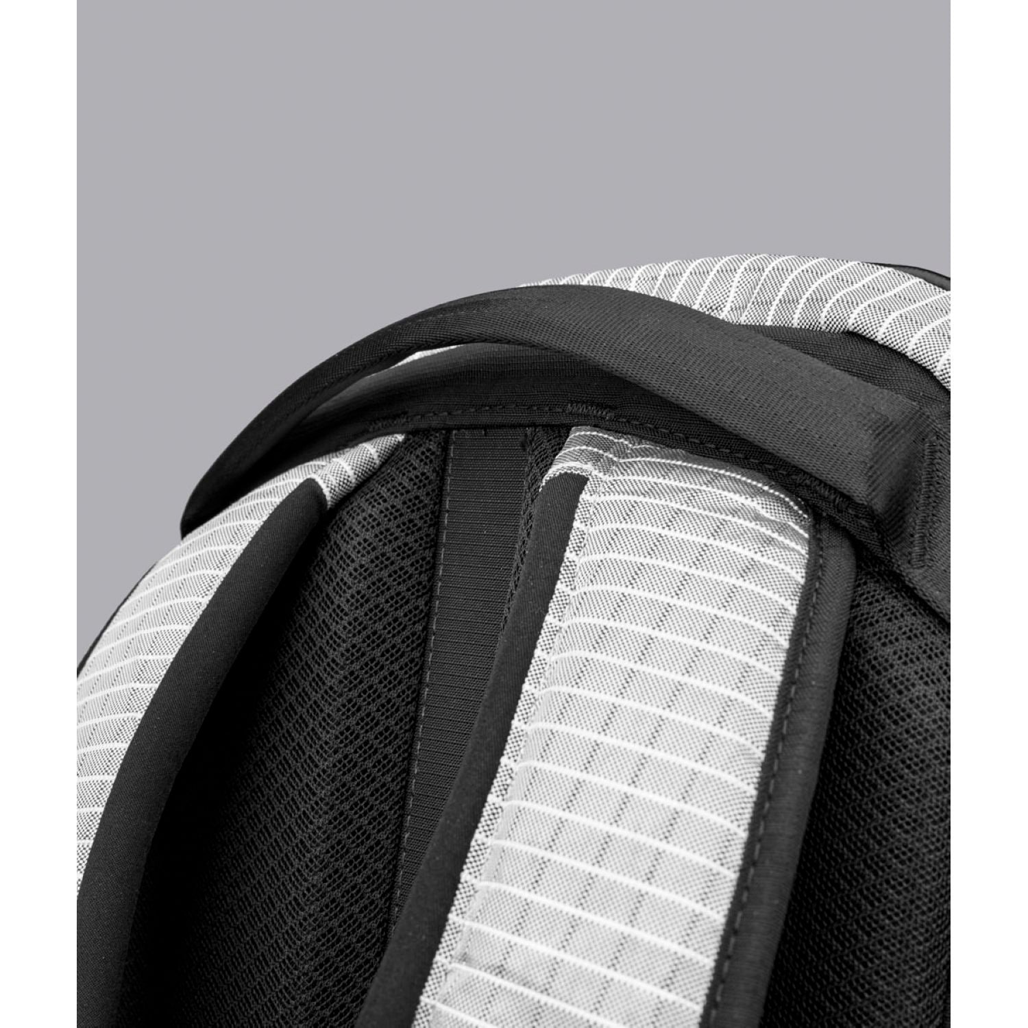 ALPAKA Traverse Astral Edition Backpack 30L X-Pac UVX40 (Silver)