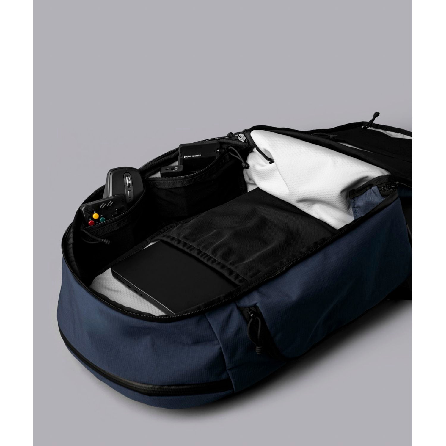 ALPAKA Traverse Backpack 30L Axoflux 400D (Moonlight Blue)