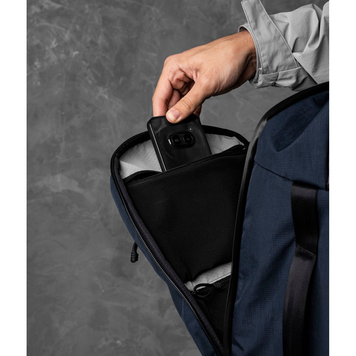 ALPAKA Traverse Backpack 30L Axoflux 400D (Moonlight Blue)