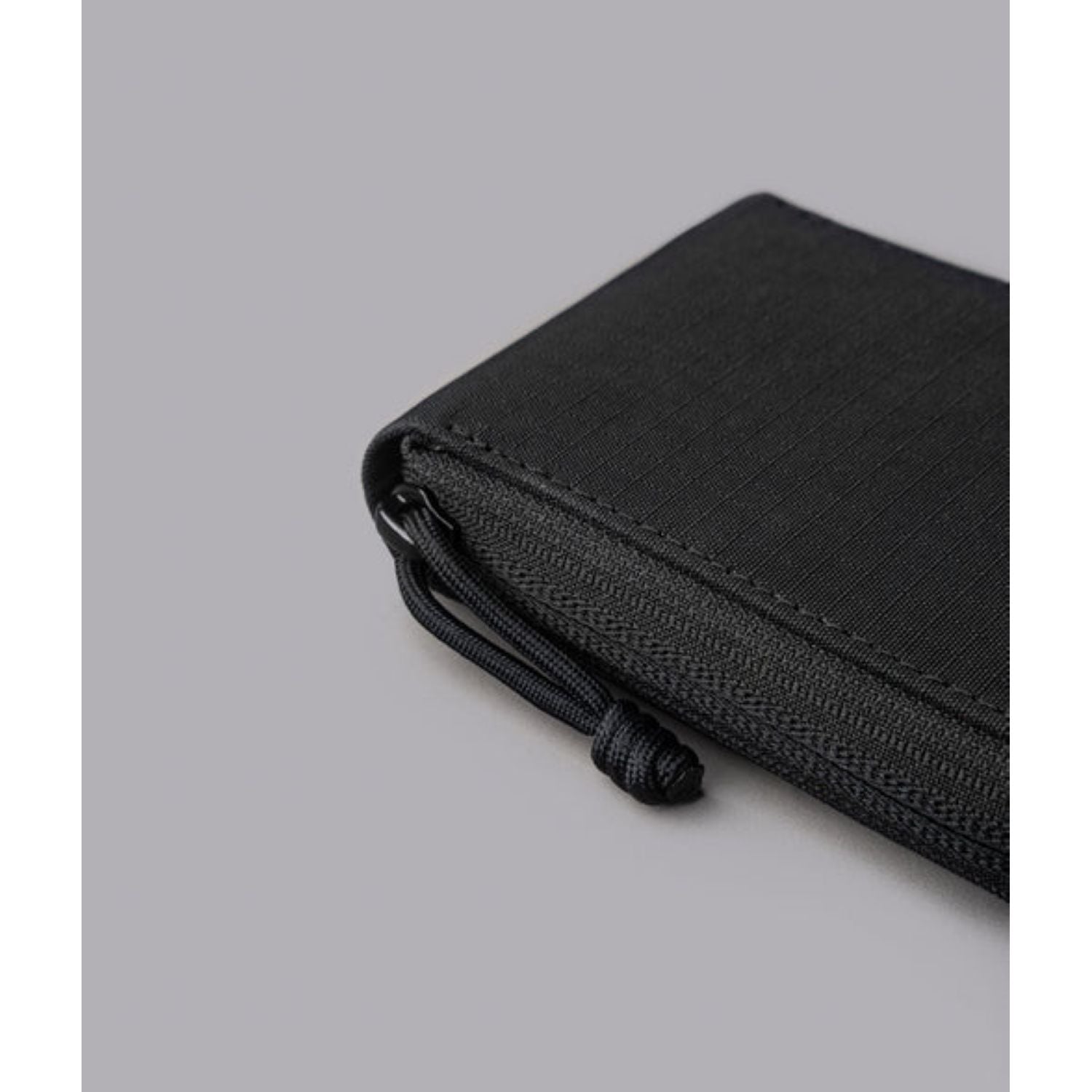 ALPAKA Zip ID Wallet Axogrid 210D (Black)