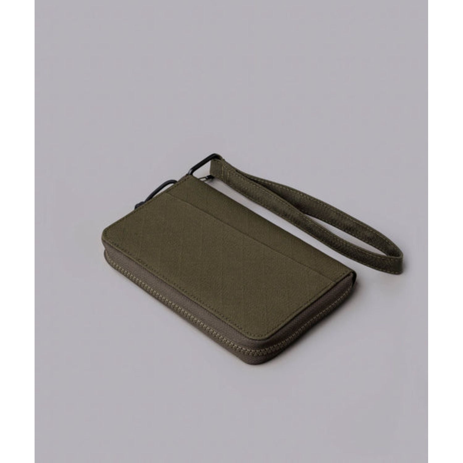 ALPAKA Zip Passport Wallet Axogrid 300D (Army Green)