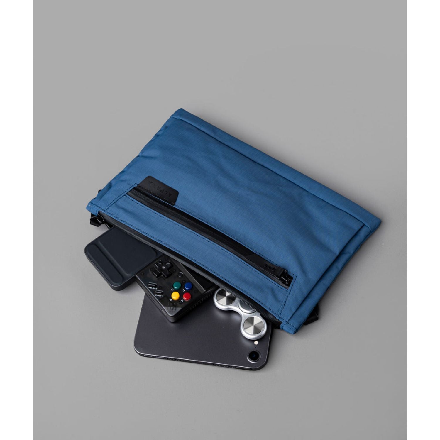 ALPAKA Zip Pouch Max V2 Axoflux 210D (Blue)