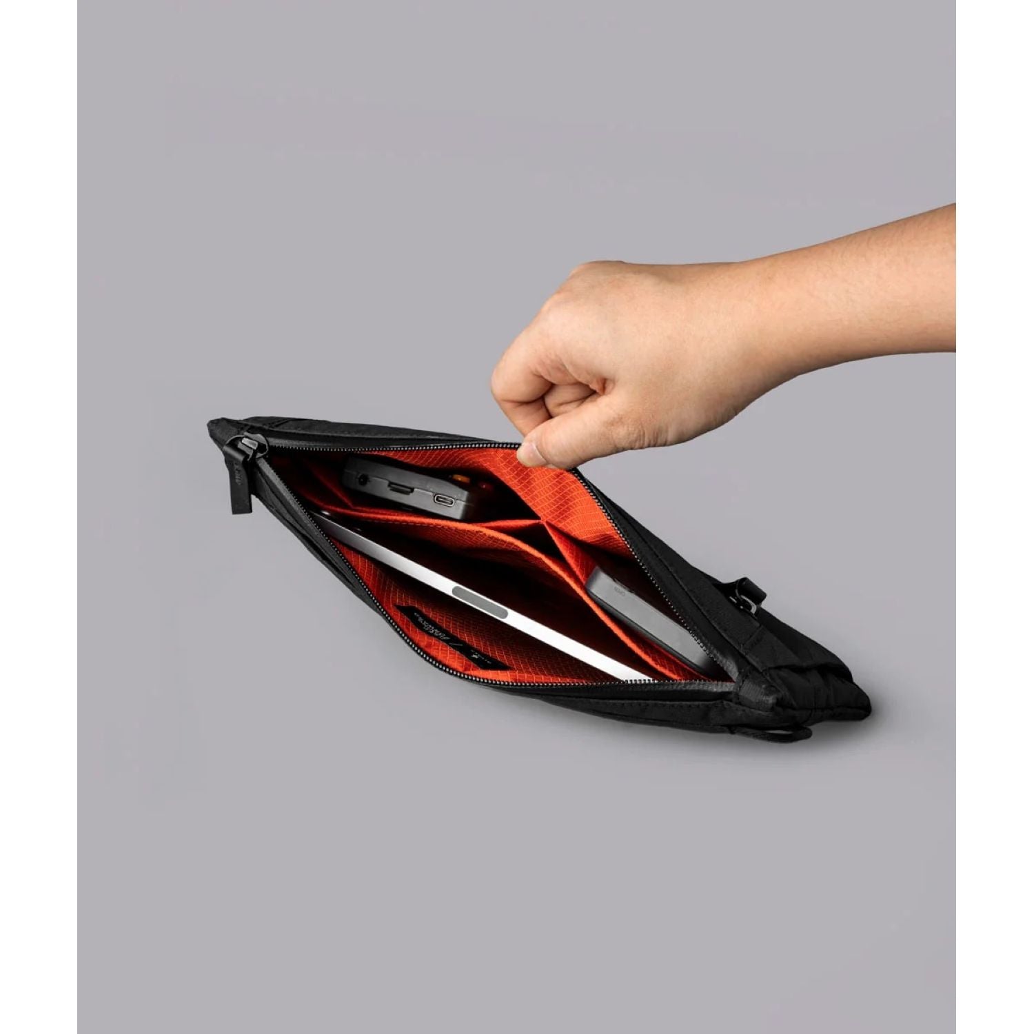 ALPAKA Zip Pouch Max V2 Ultradyne 100D (Black)
