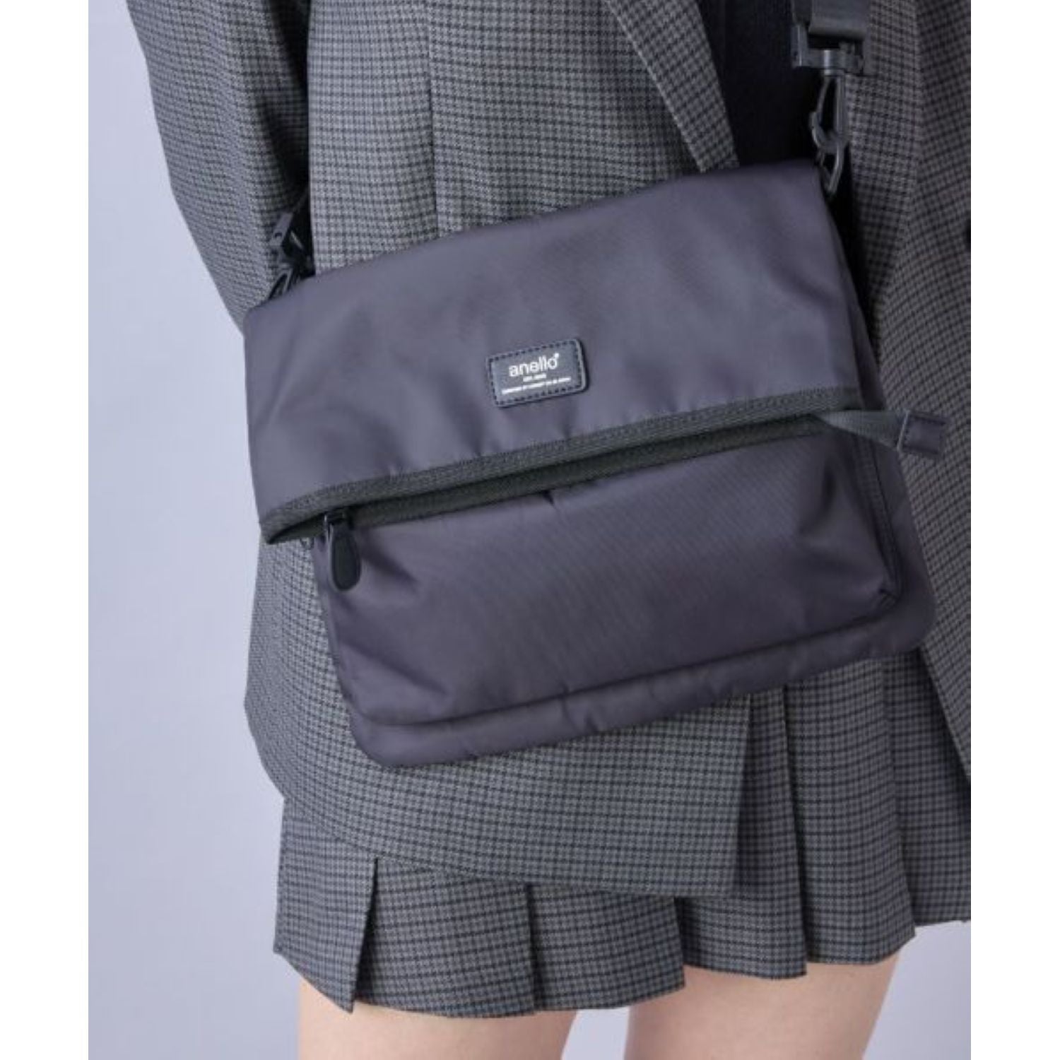 Anello Cosmic Shoulder Bag (Black)