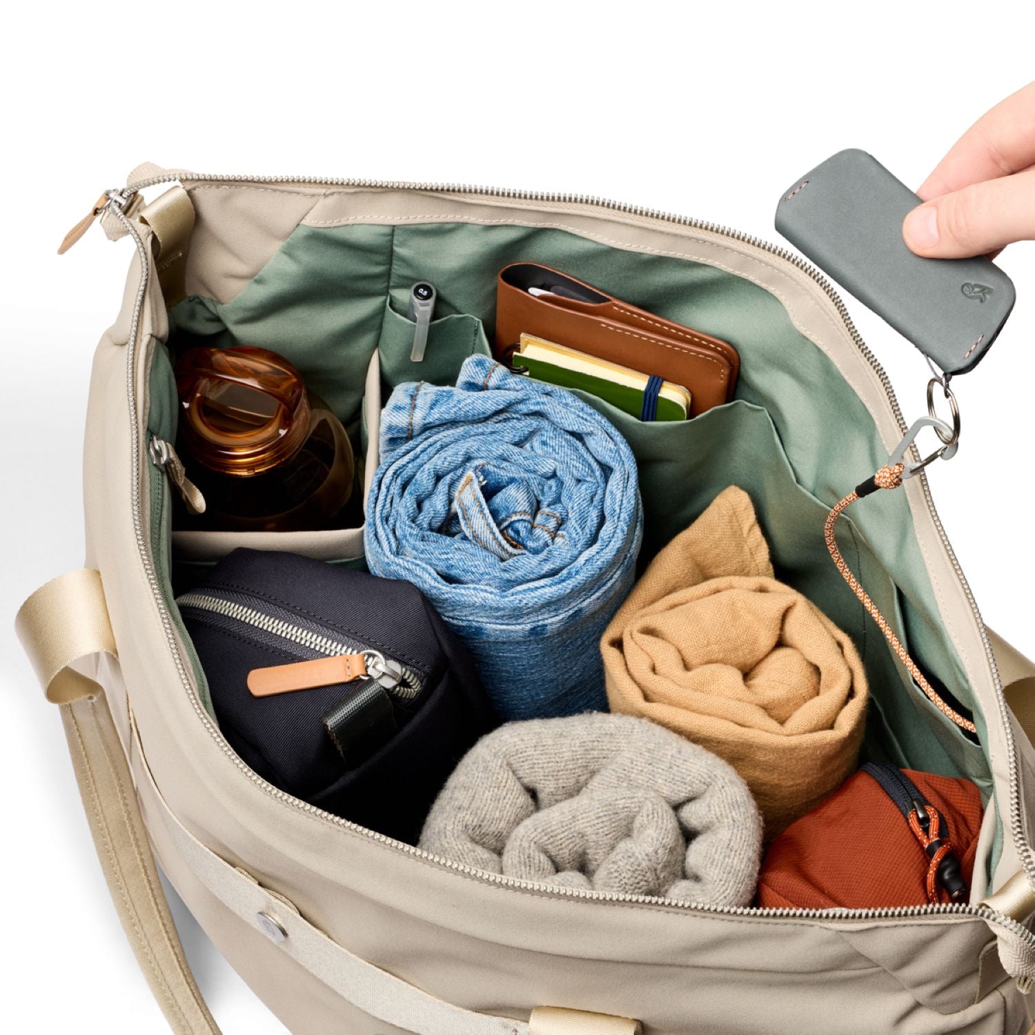 Bellroy Classic Getaway Bag - Tahini