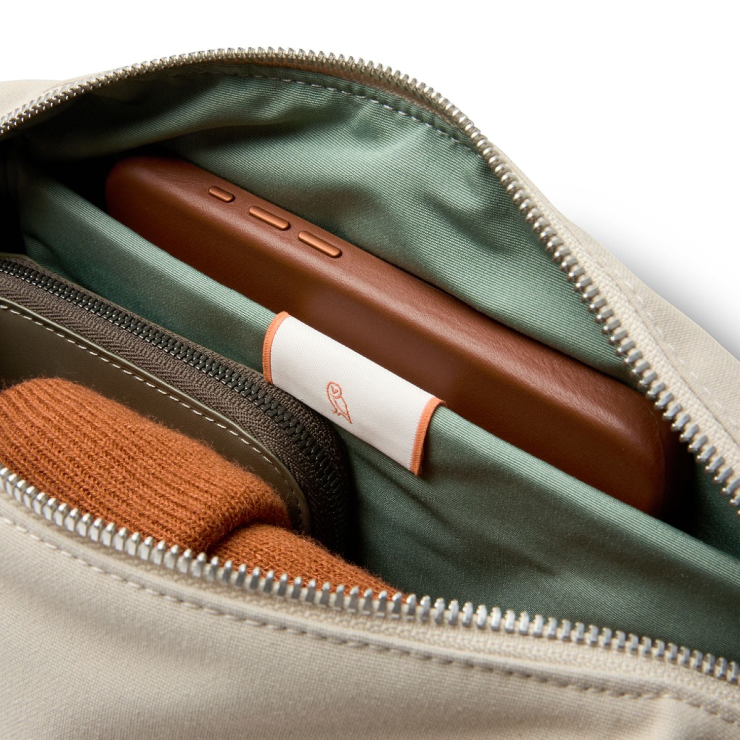 Bellroy Classic Sling 5L - Tahini
