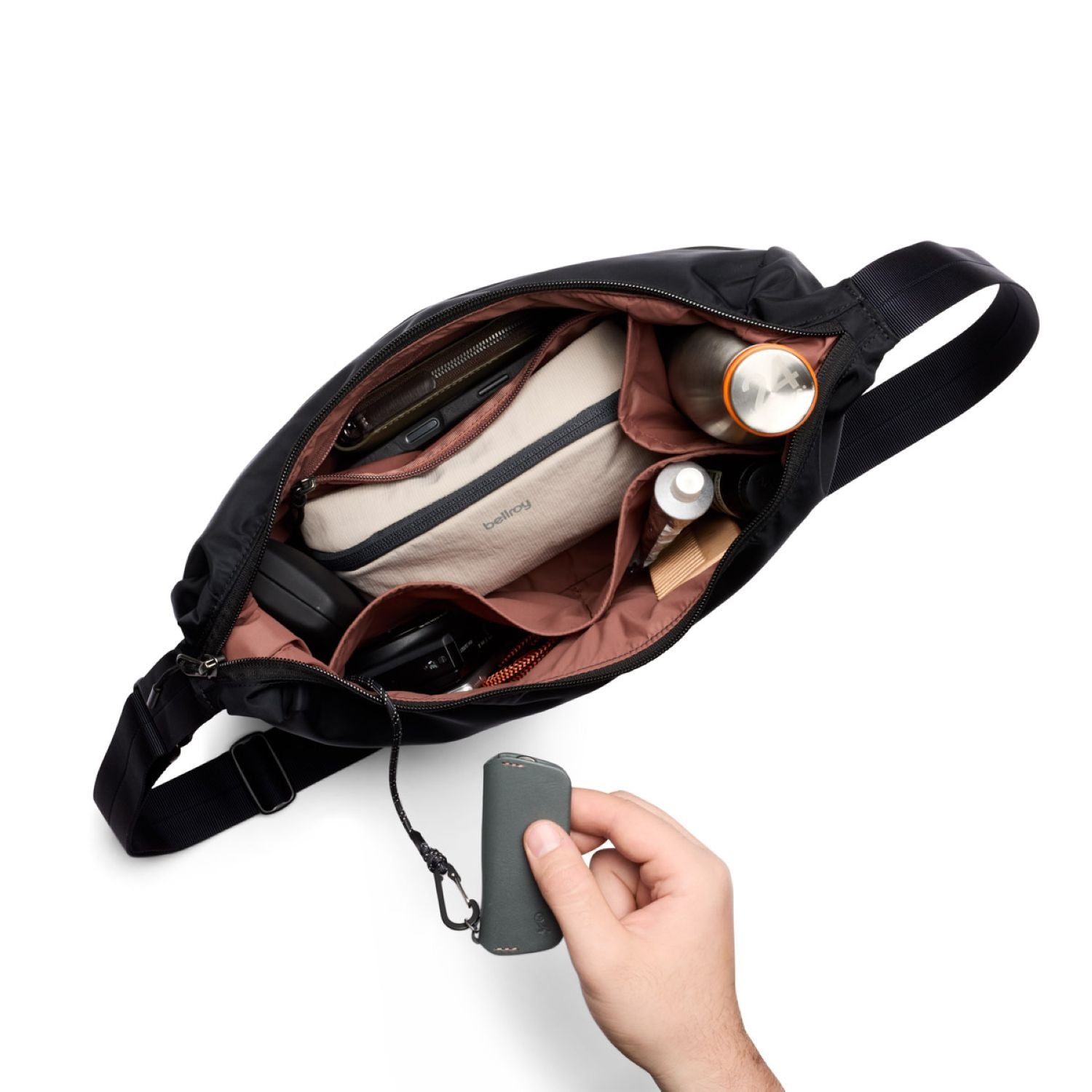 Bellroy Laneway Crescent Bag 7L - Ink