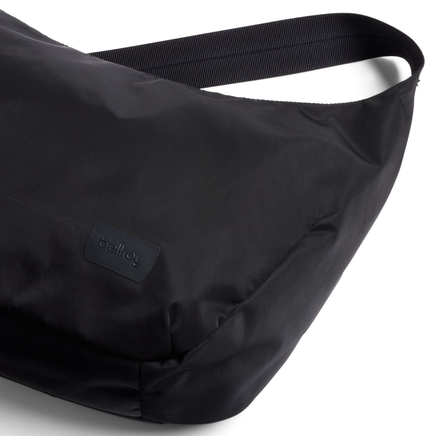 Bellroy Laneway Crescent Bag 7L - Ink
