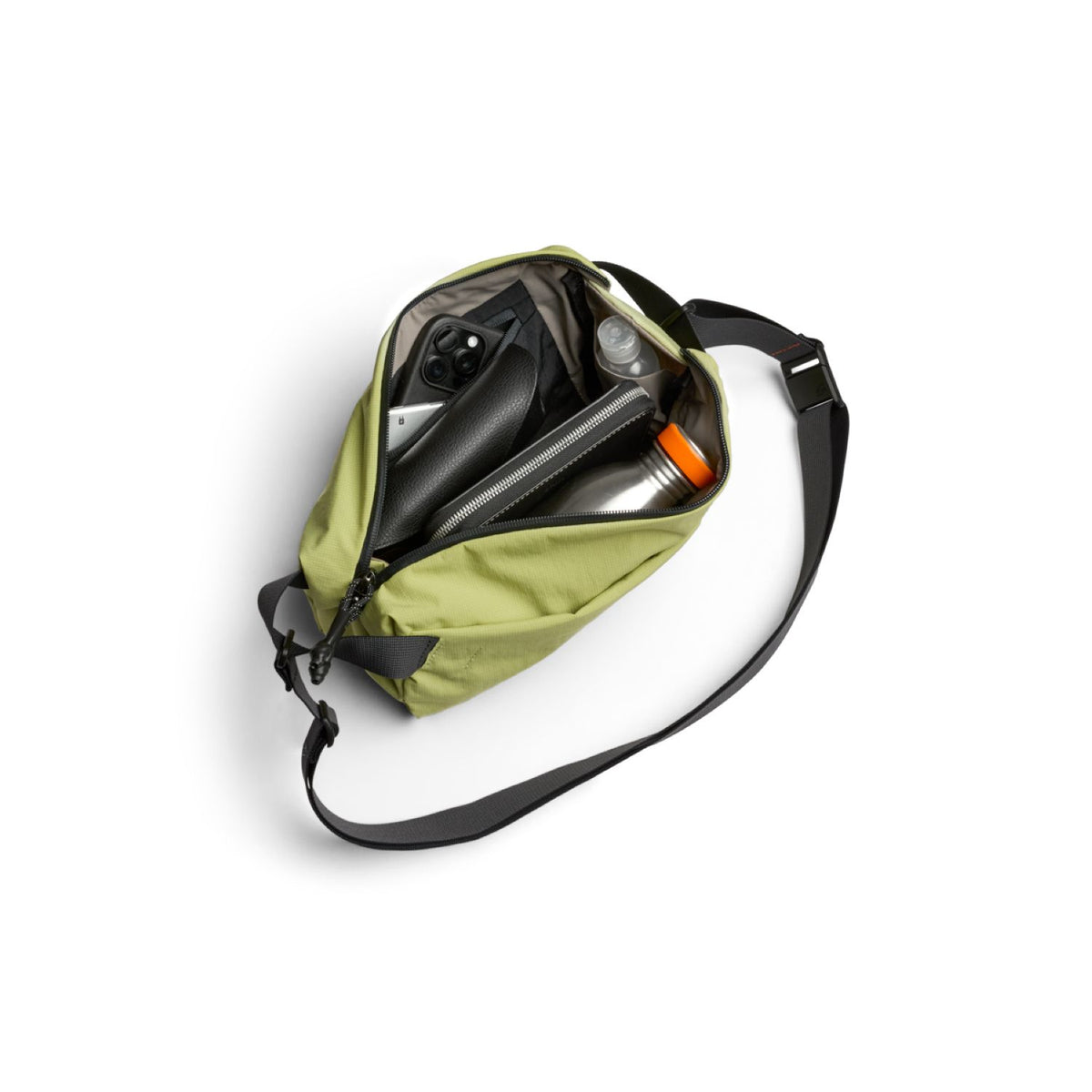 Bellroy Lite Sling - Kiwi – The Planet Traveller