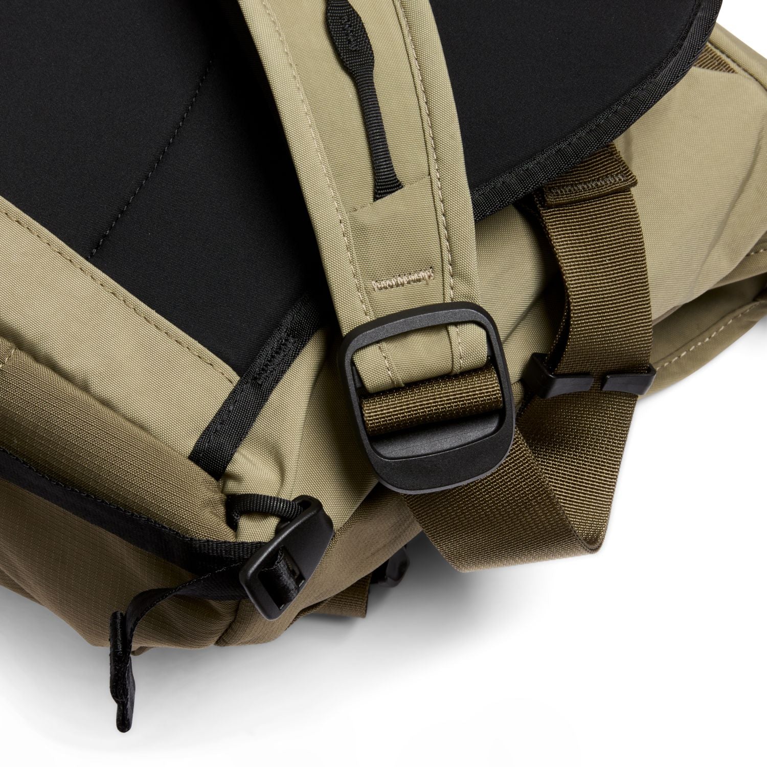 Bellroy Venture Messenger 16" - Woodlands