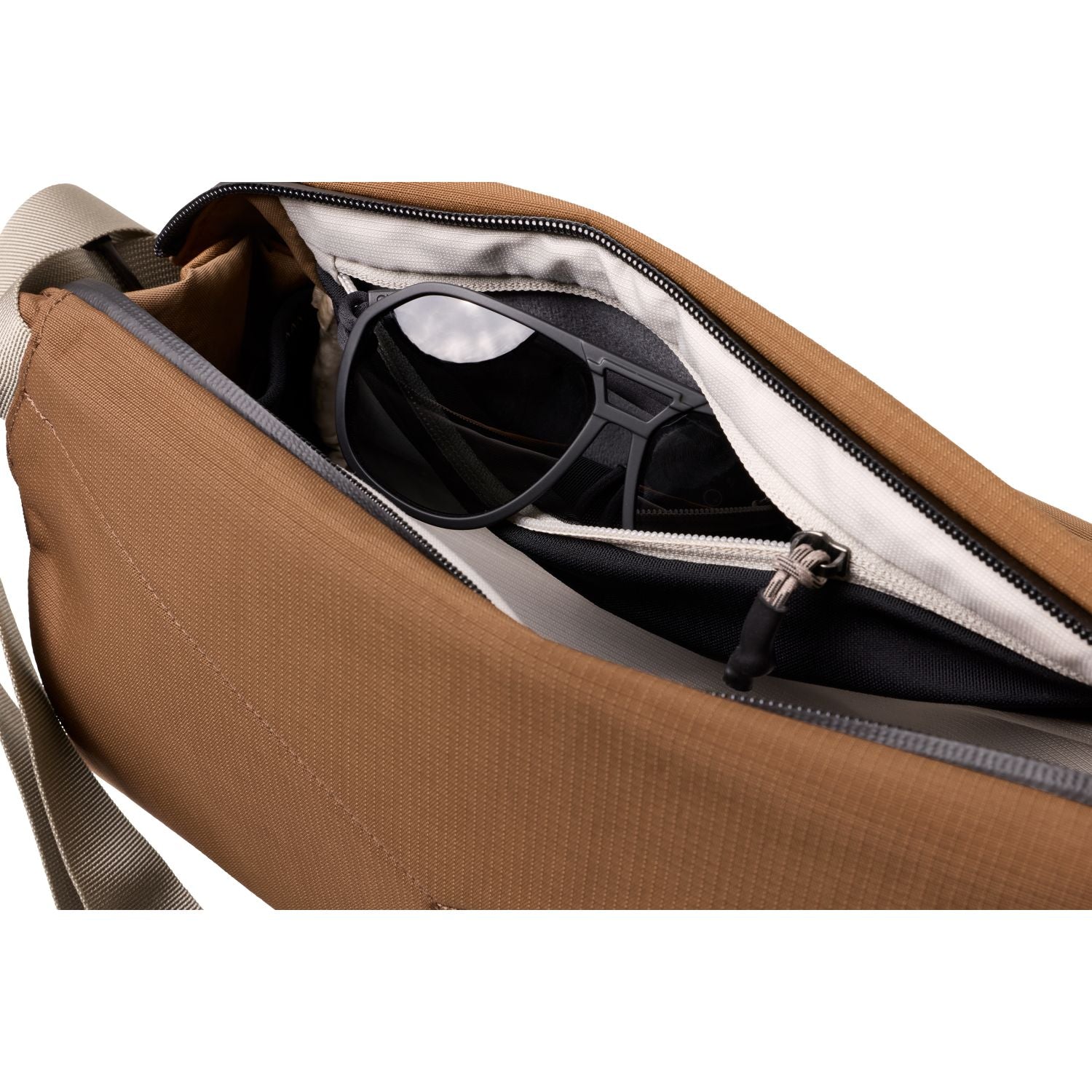 Bellroy Venture Sling 9L - Chestnut