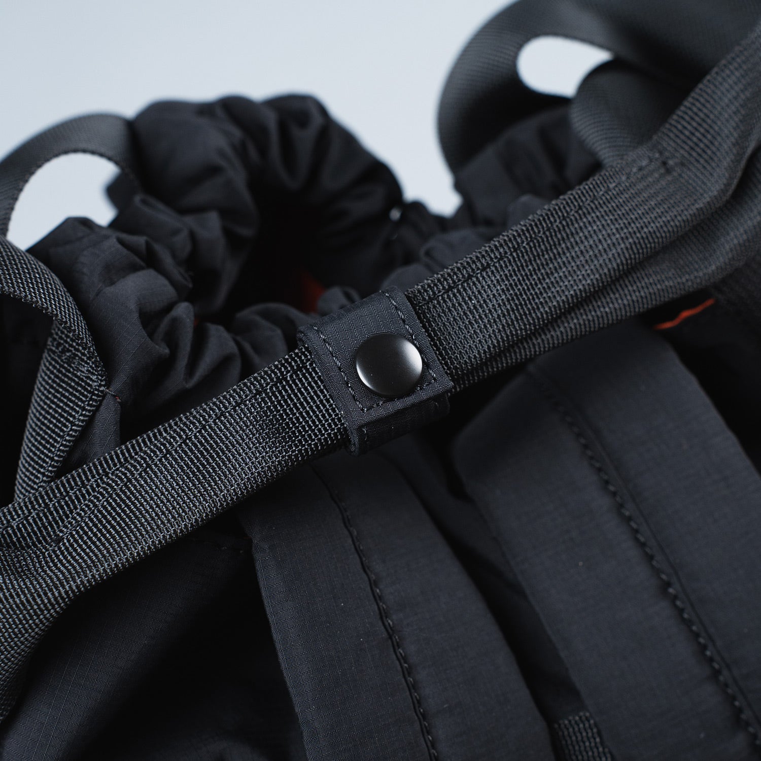 Crossing Jack Drawstring Totepack - Black