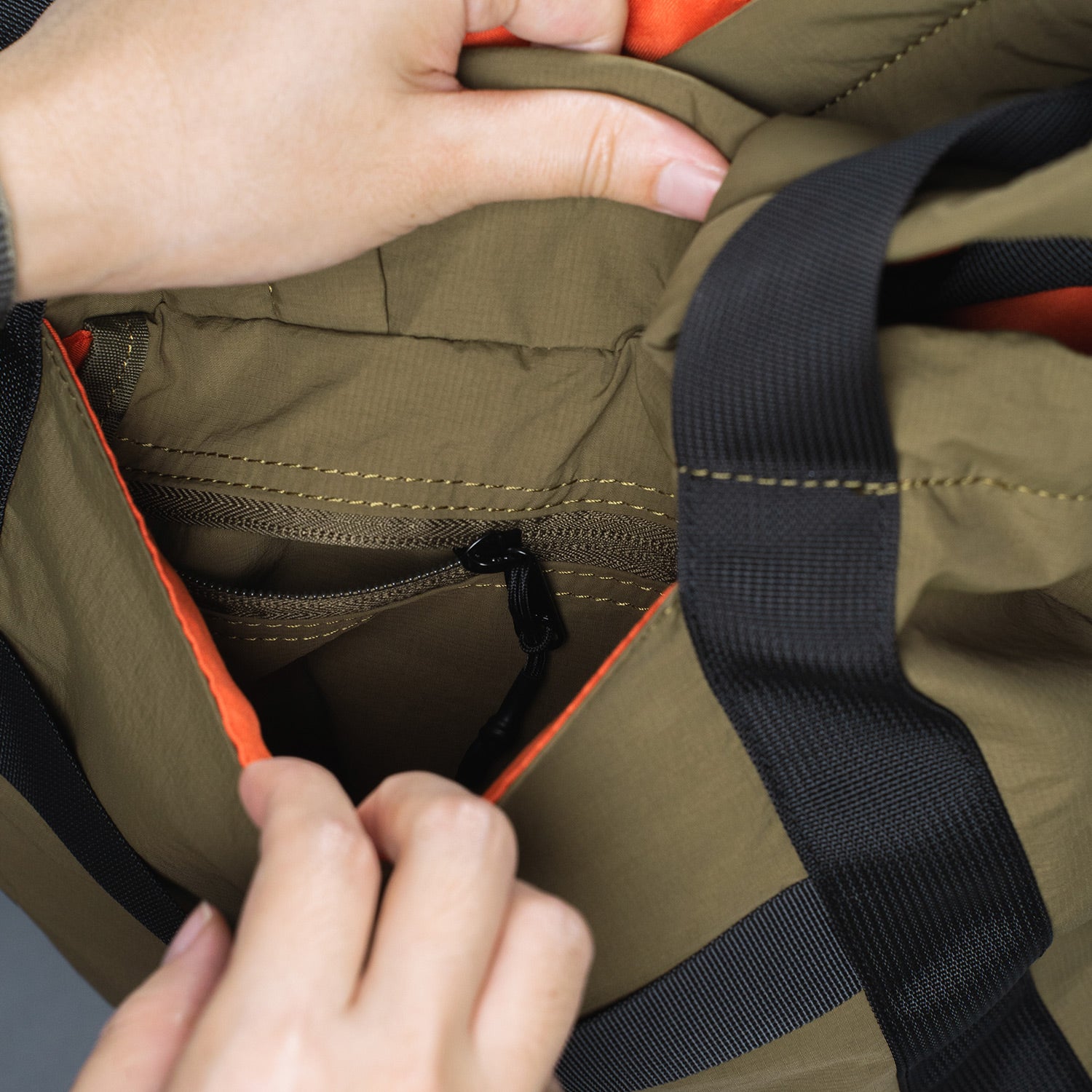 Crossing Jack Drawstring Totepack - Olive