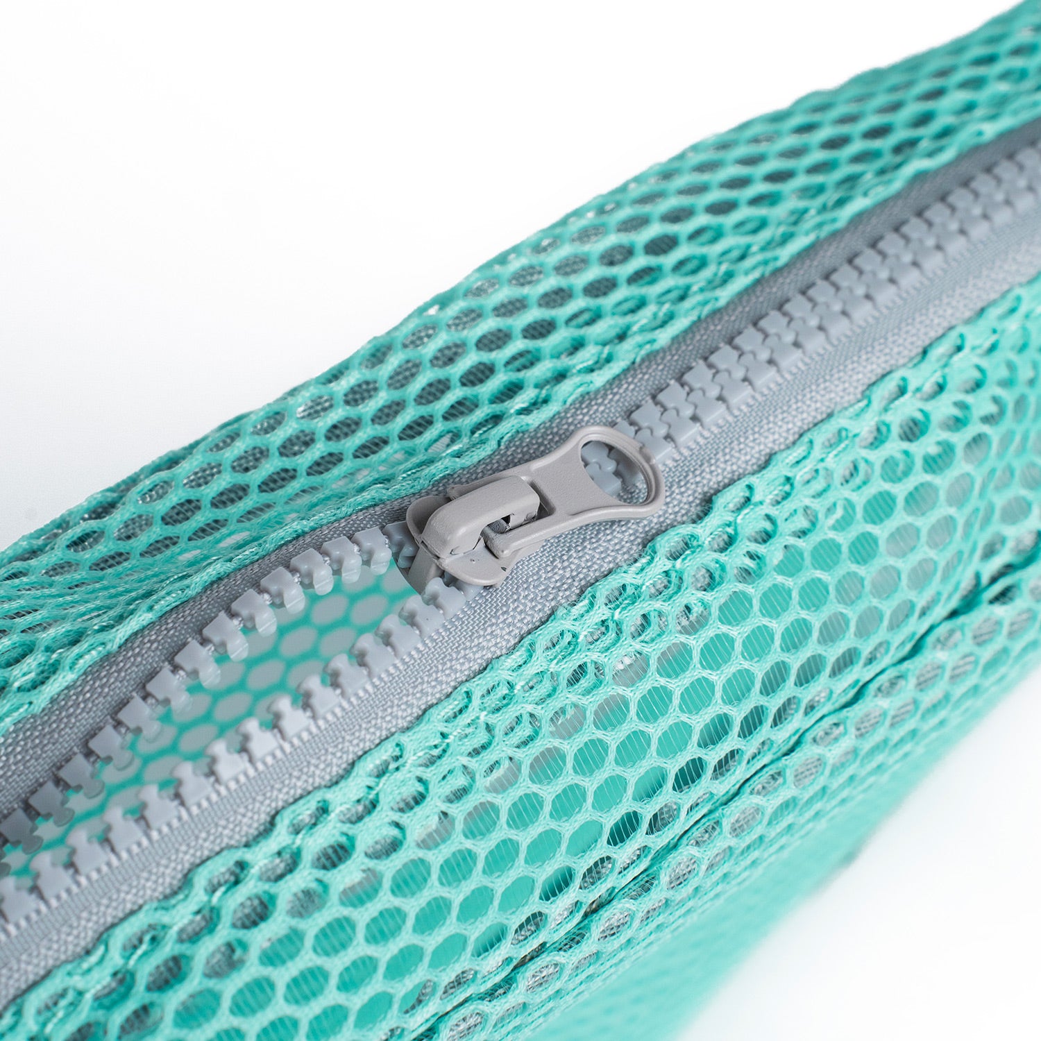 Crossing Jules Everywhere Mesh Pouch (Large) - Mint/Grey