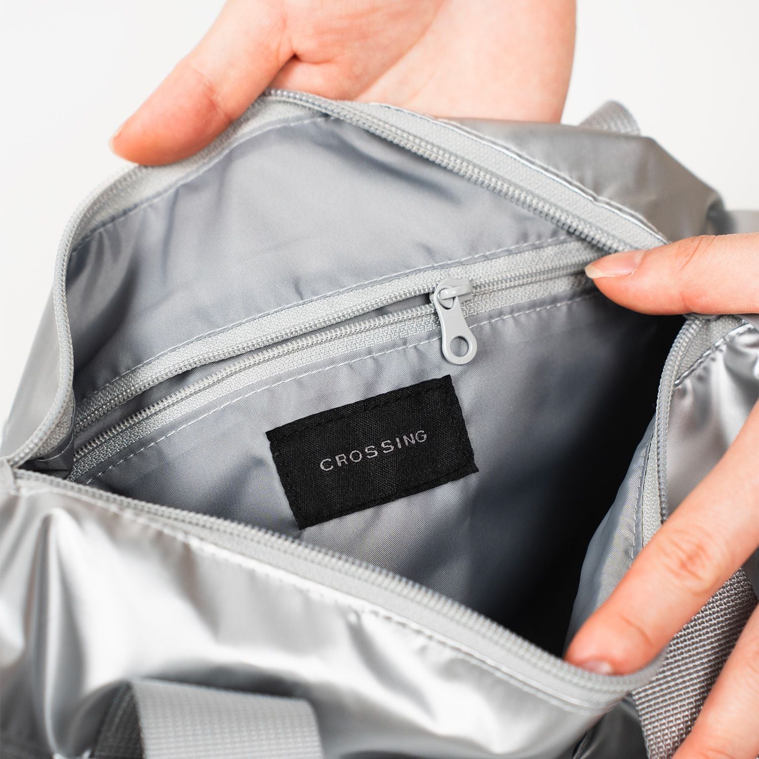 Crossing Metallic Small Weekender - Silver