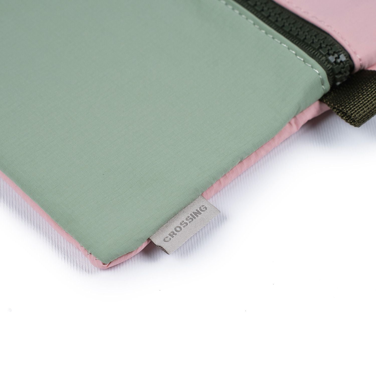 Crossing Tessa Colour Block Pouch Large - Mint/Powder Pink