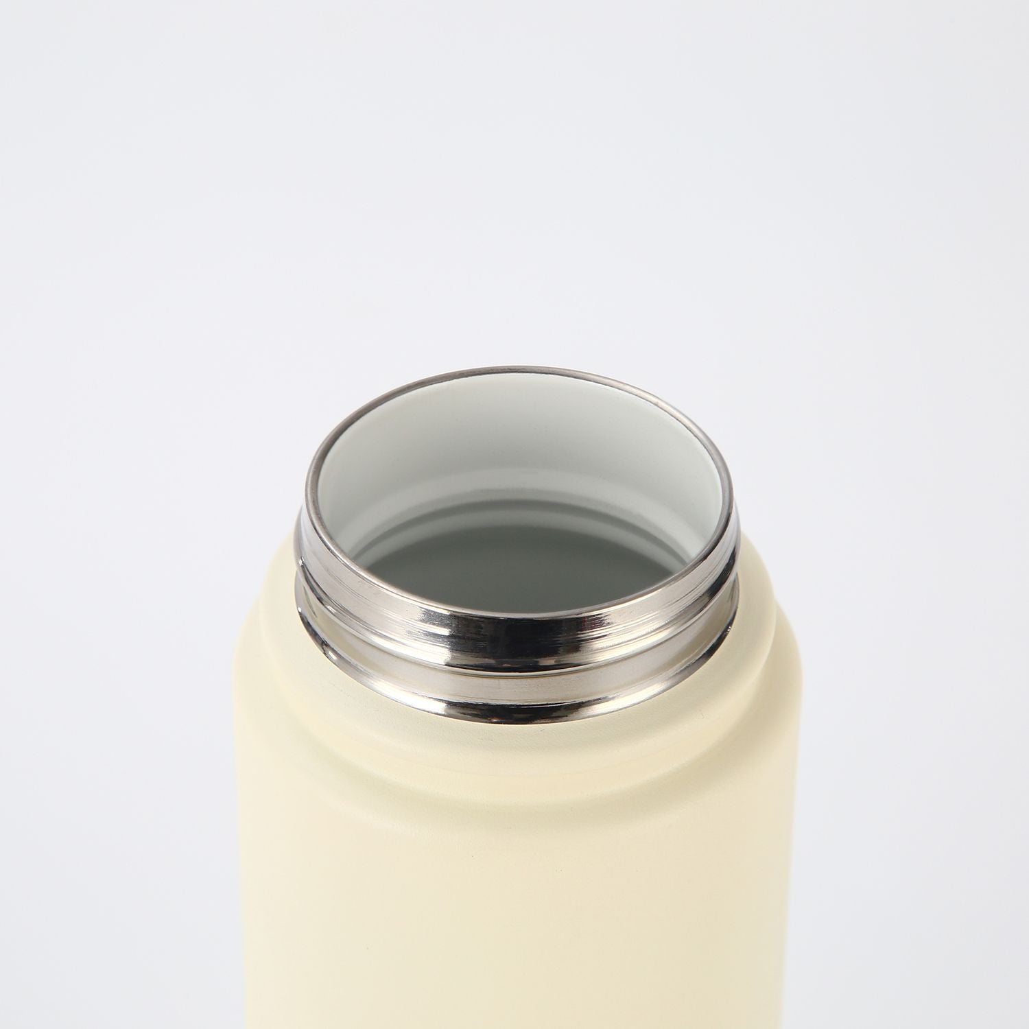 Crossing Urban Ceramic S/S Insulated Flat Cap Bottle With Handle 1000ml - Cotton (White)
