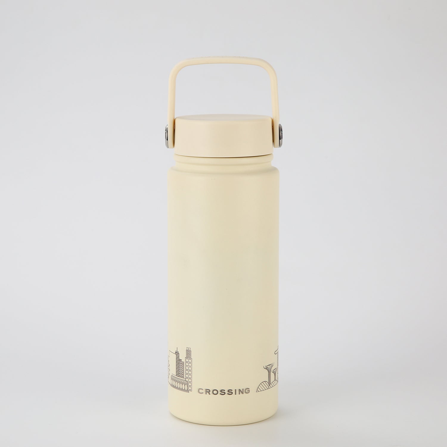 Crossing Urban Ceramic S/S Insulated Flat Cap Bottle With Handle 600ml - Skyline Singapore (White)