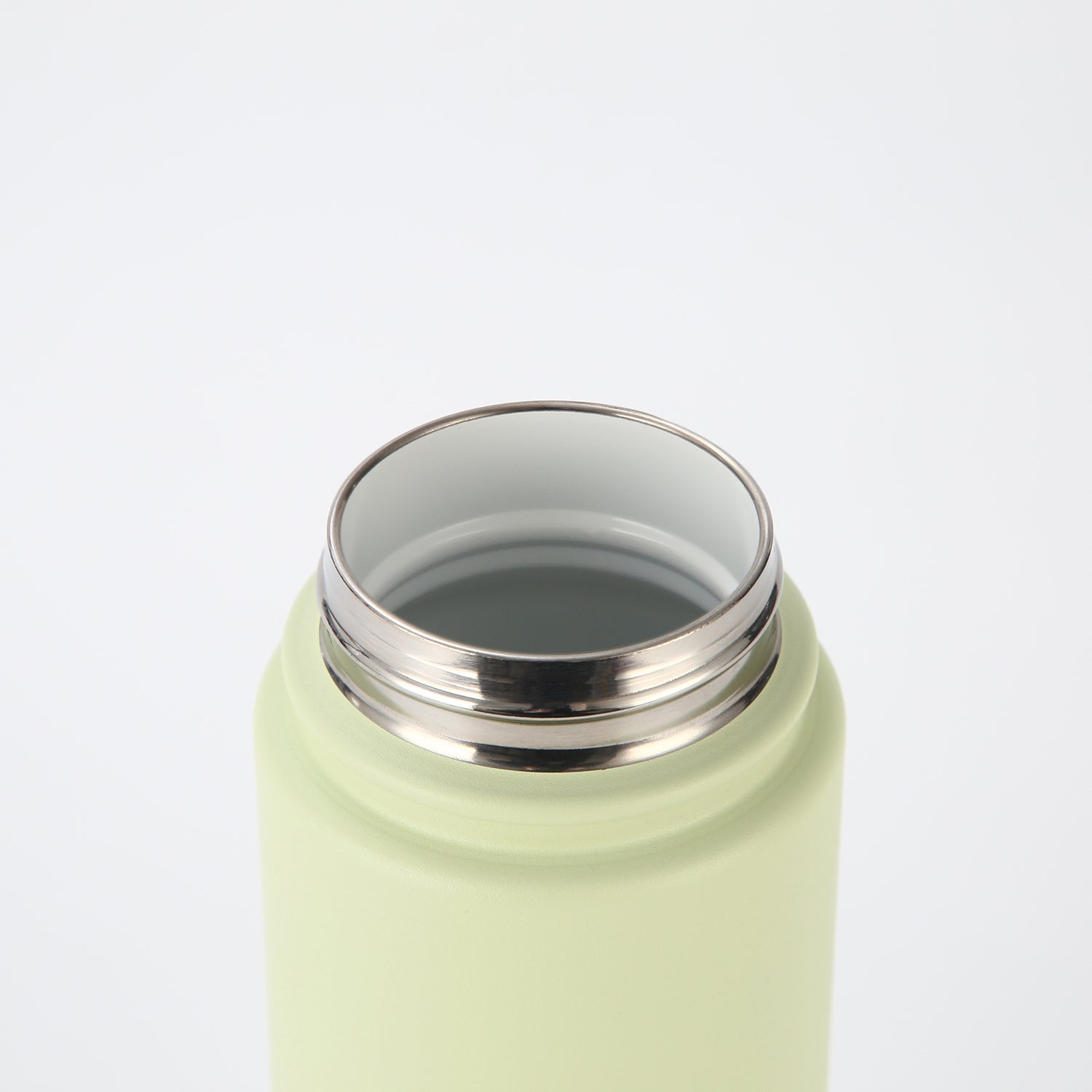 Crossing Urban Ceramic S/S Insulated Flat Cap Bottle With Handle 720ml - Pistachio (Light Green)