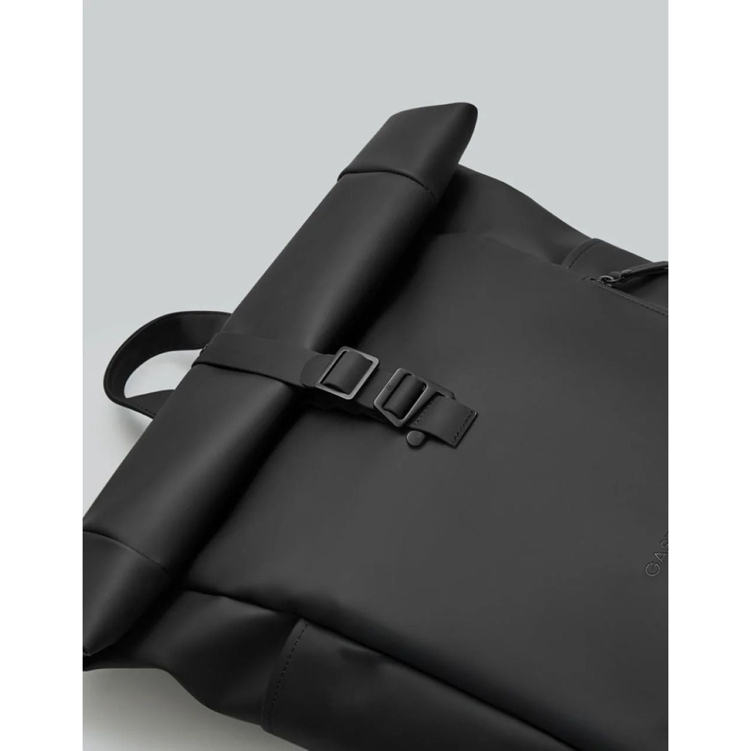 Gaston Luga Splash Rolltop Backpack 16" - Black