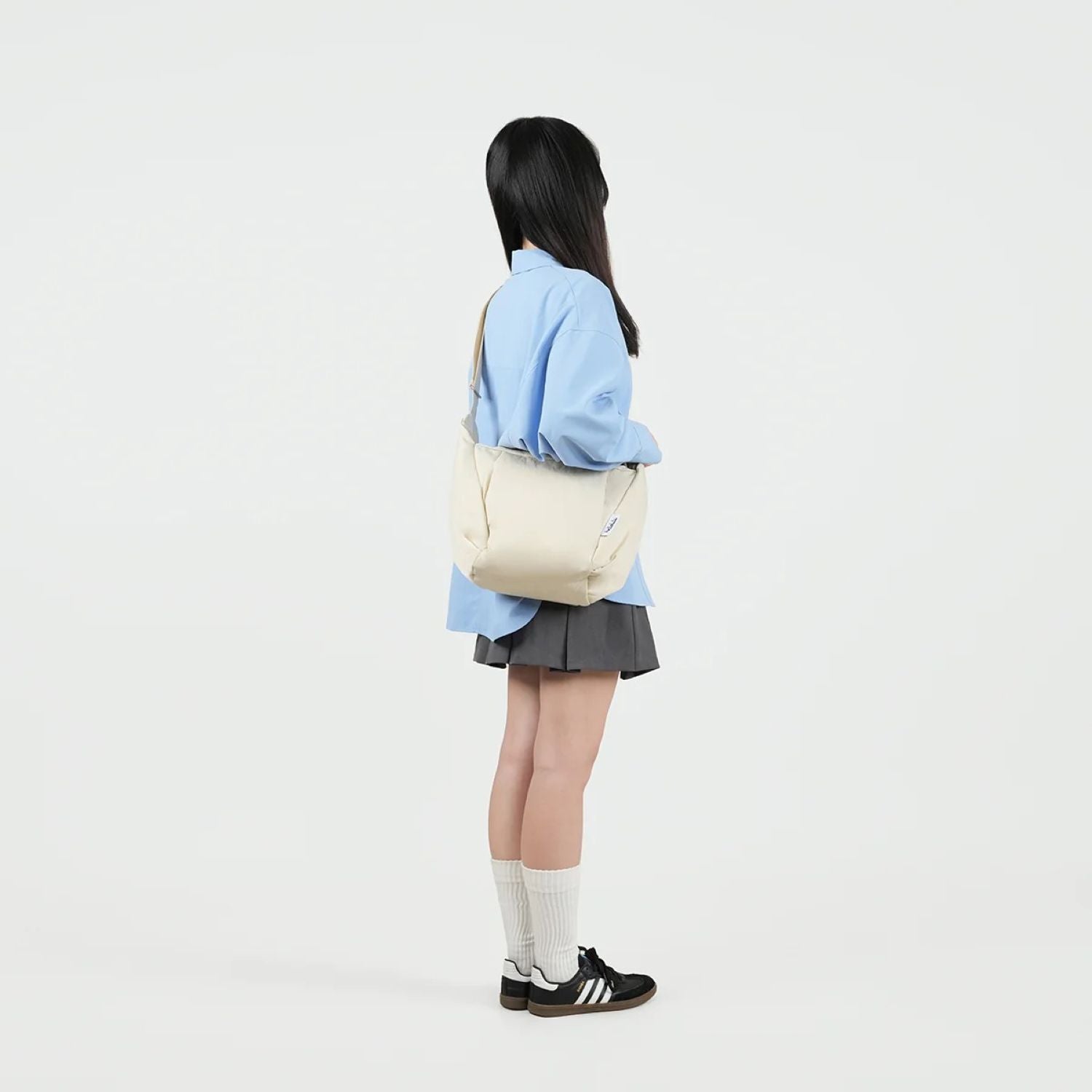 Hellolulu Miles All Day Shoulder Bag M (Vanilla White)