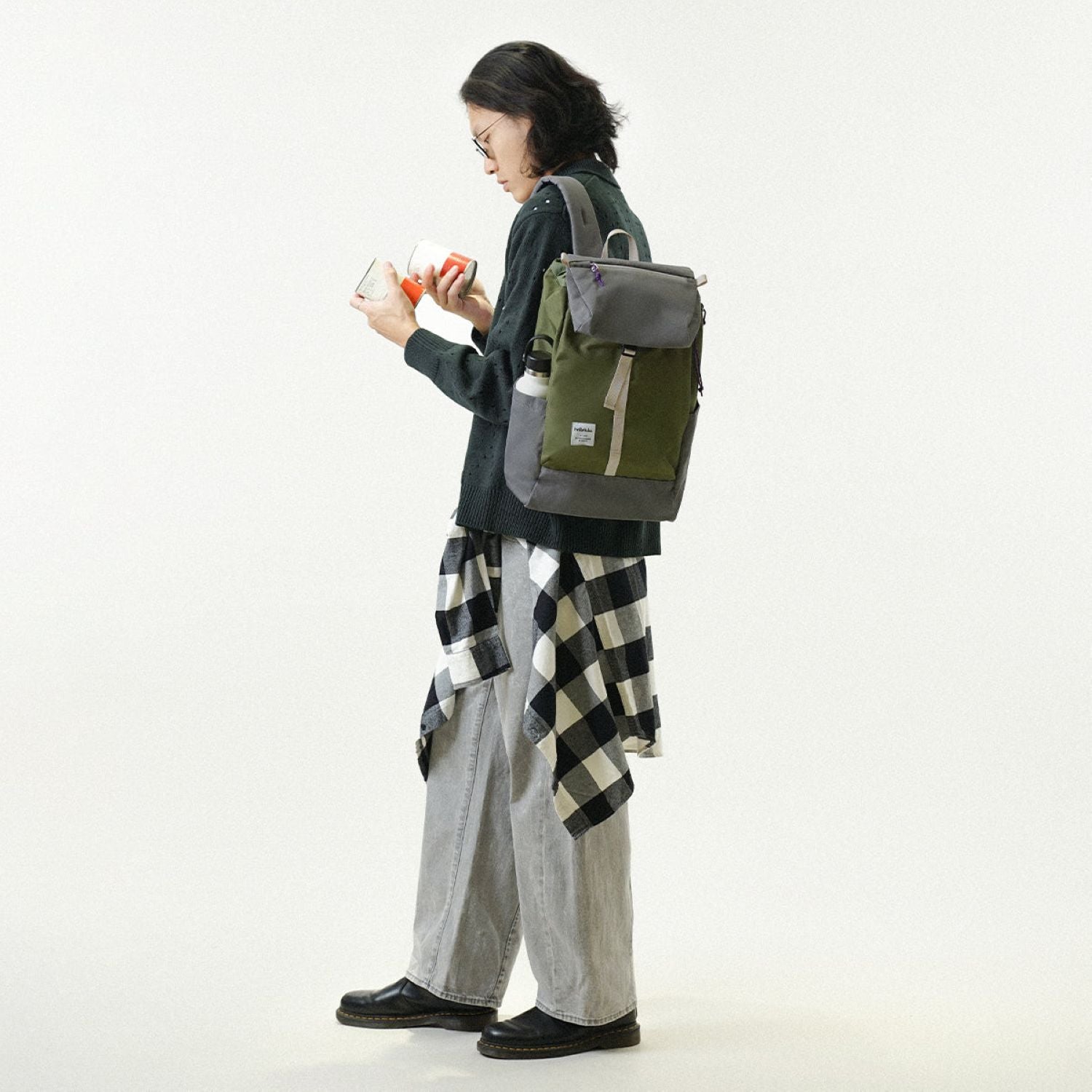 Hellolulu Saro Utility Flap Backpack M (Oil Green/Cool Gray)