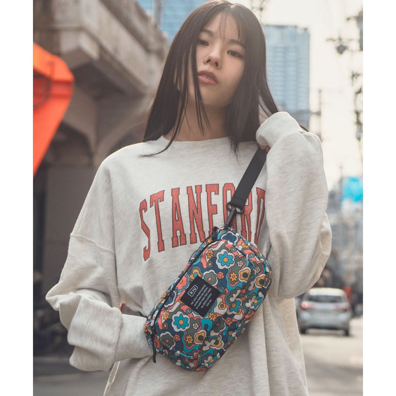 Kiu 300D Front Pocket Mini Shoulder Bag (Black)