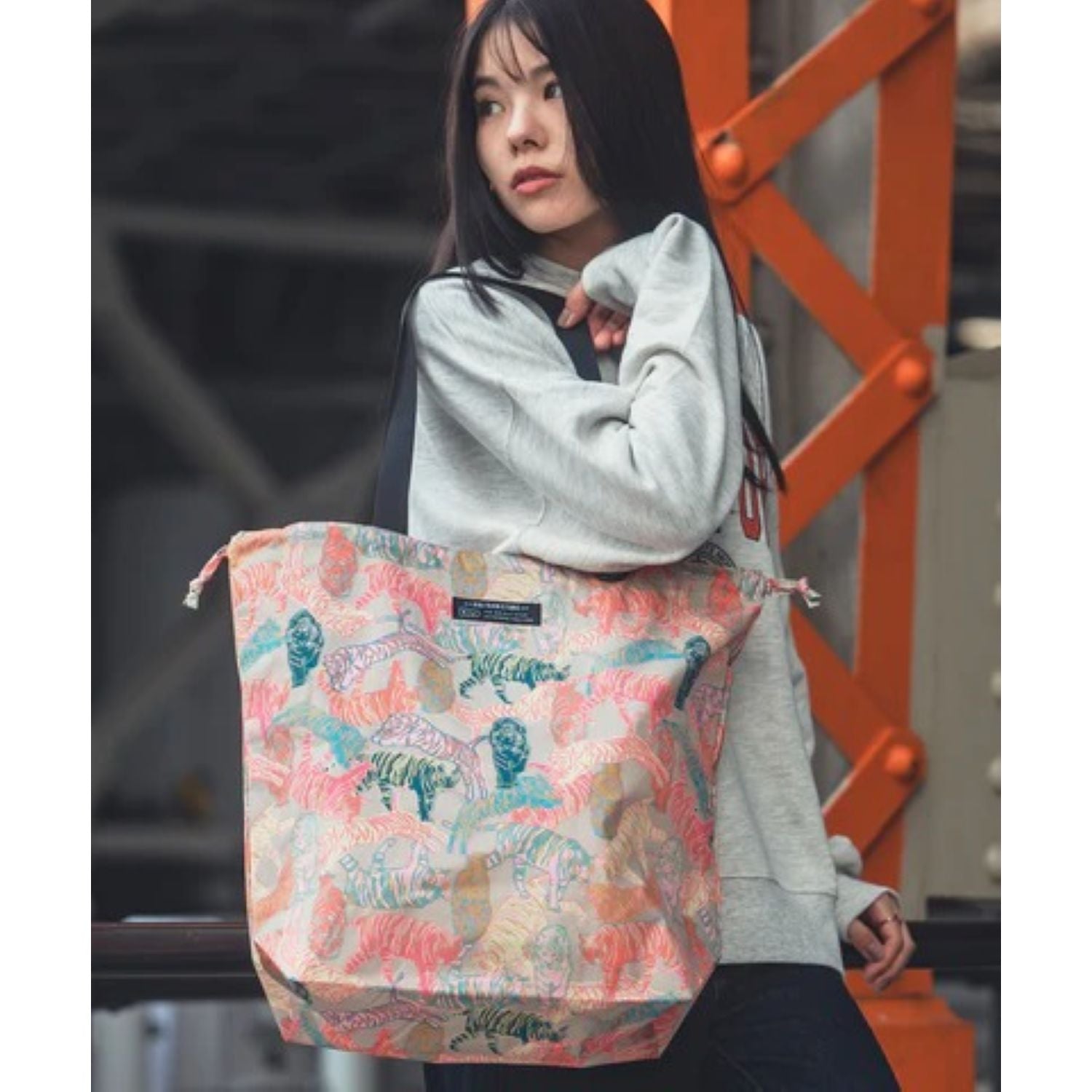 Kiu Water Repellent 600D Tote Bag (Black)