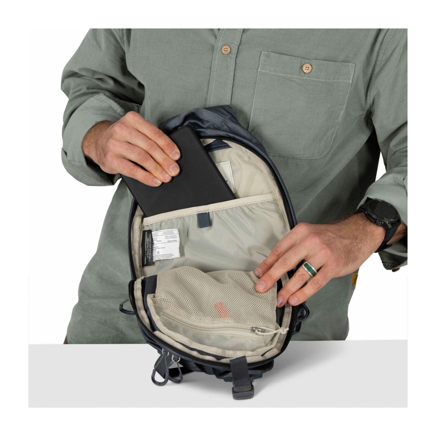 Osprey Daylite Sling Ltd O/S - Tungsten