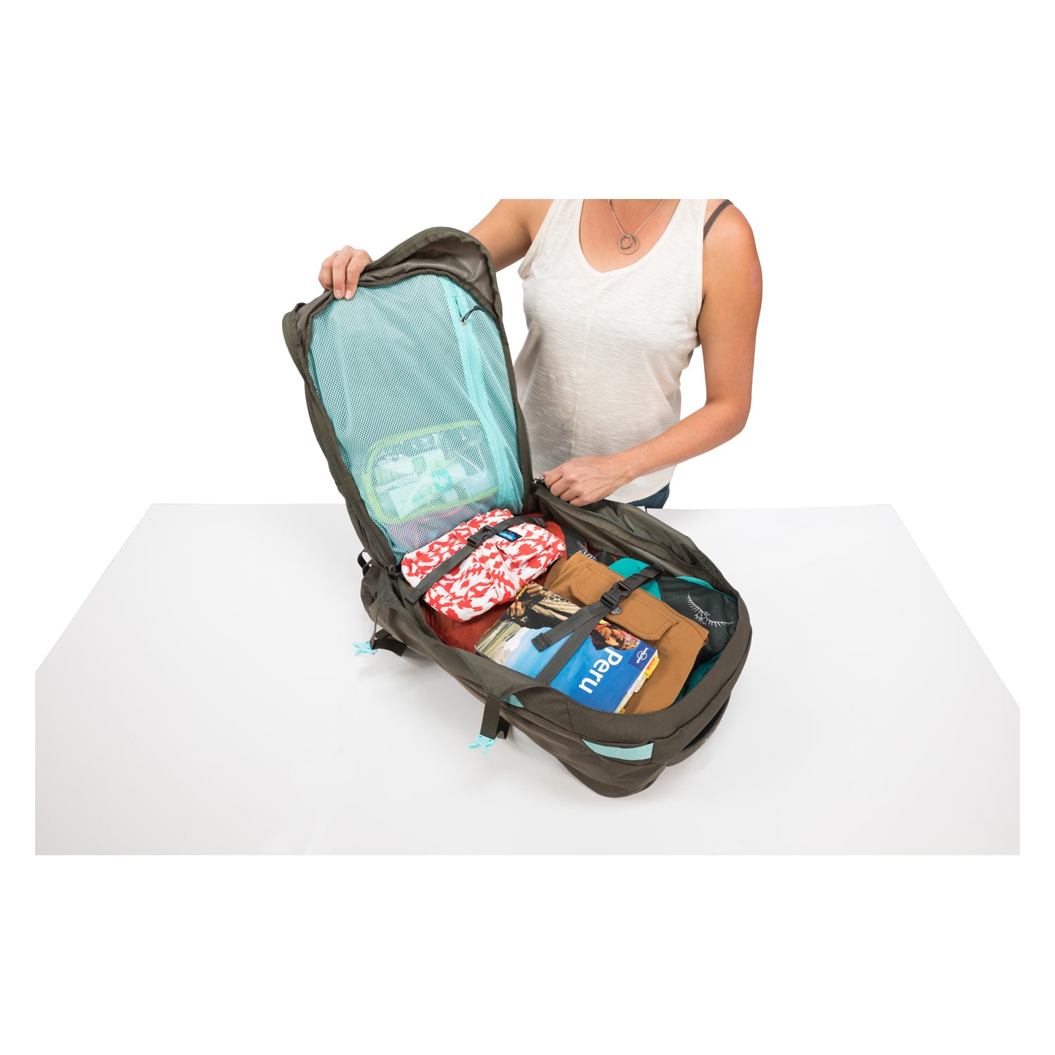 Osprey Fairview Travel Pack 55 Backpack - Small/Medium - Women's Travel - Trekking (Rainforest Green)
