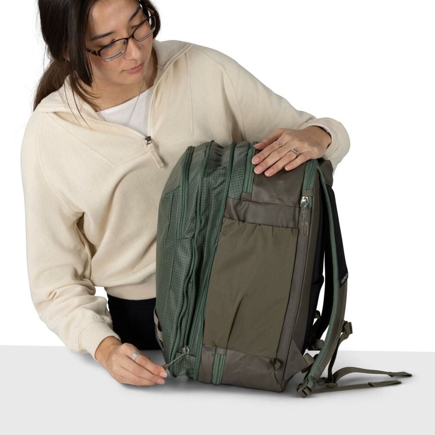 Osprey Transporter Travel Pack 26+6 O/S - Raven Black