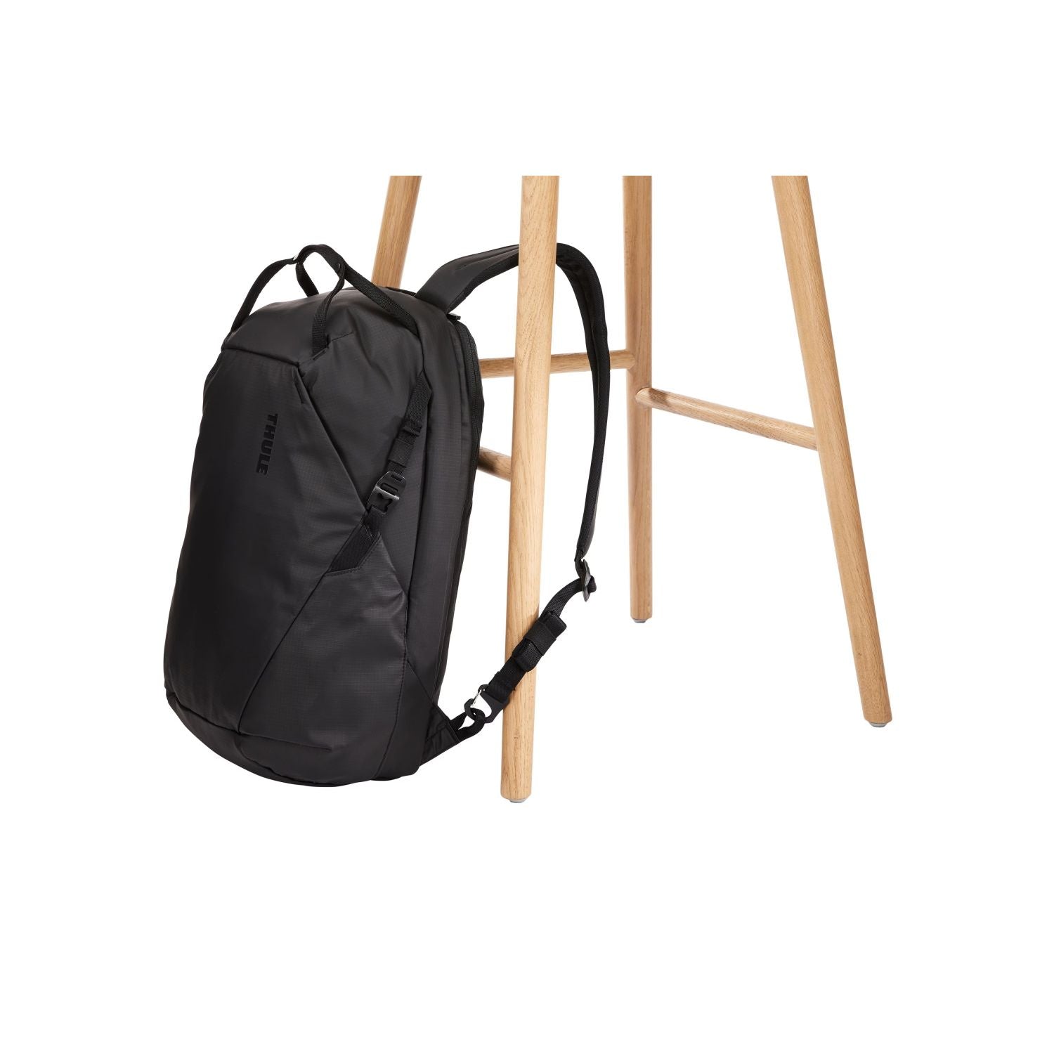 Thule Tact Backpack 16L - Black