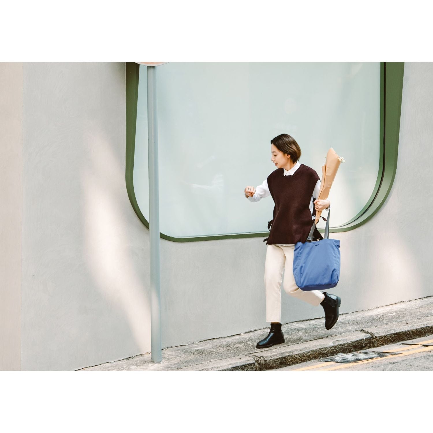 Hellolulu Jonna Double Sided Versatile Tote Recycled (Classic Blue/Clay Khaki)