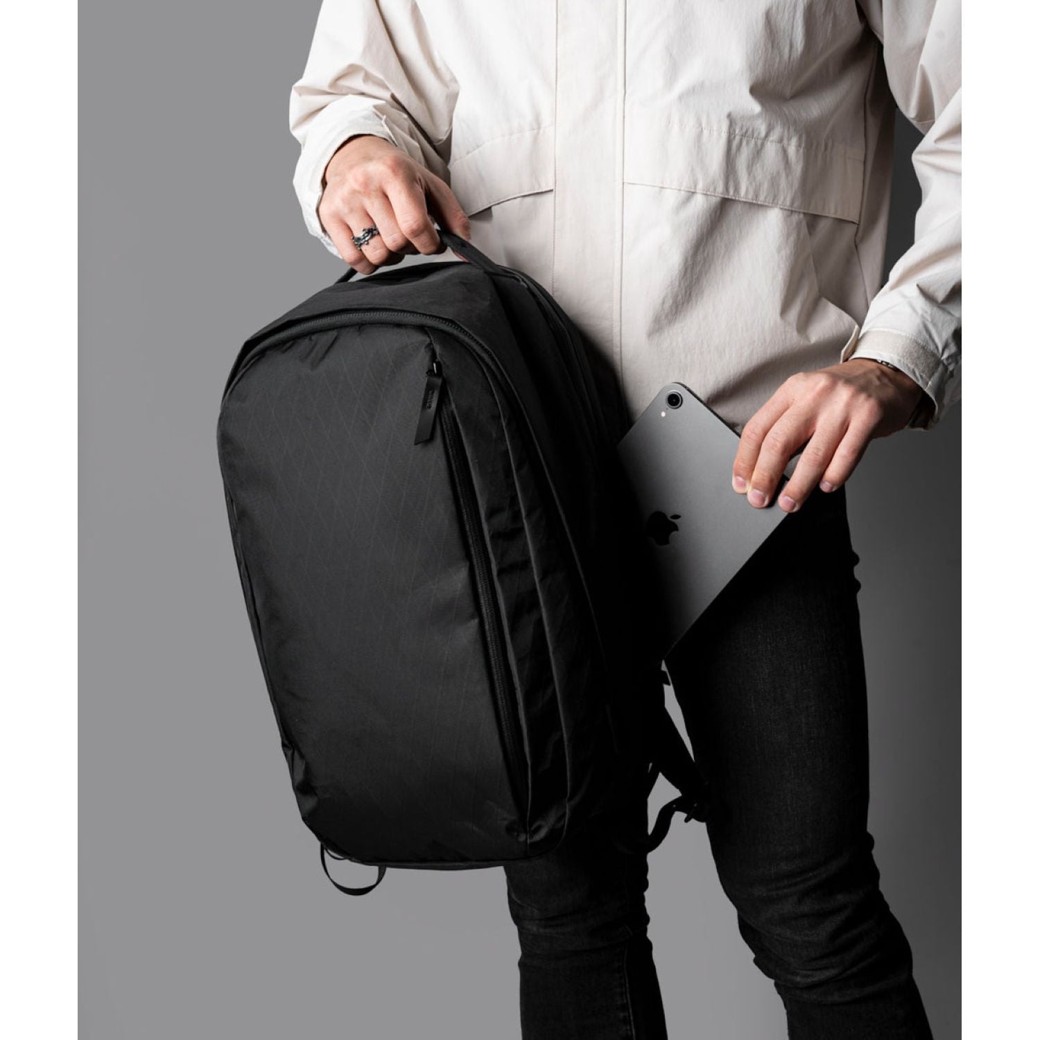 ALPAKA Metro Backpack Pro X-Pac VX42 (Black)