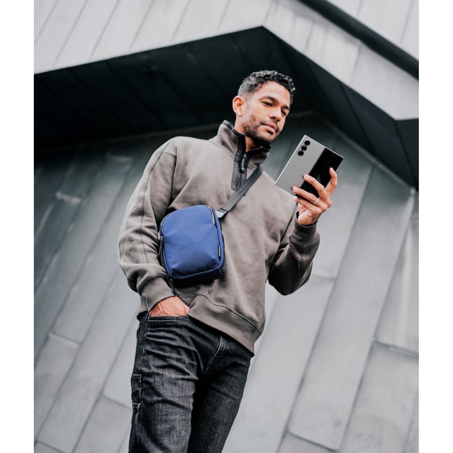 ALPAKA Metro Sling V2 Axoflux 300D (Blue)