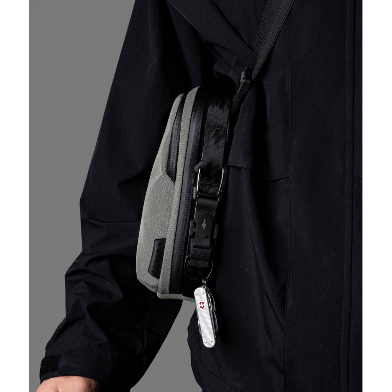 ALPAKA Metro Sling V2 Axoflux 300D (Grey)