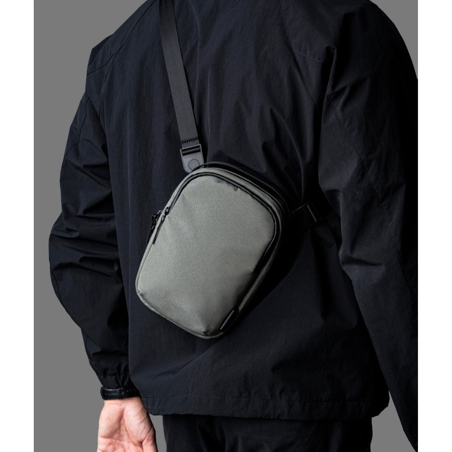 ALPAKA Metro Sling V2 Axoflux 300D (Grey)