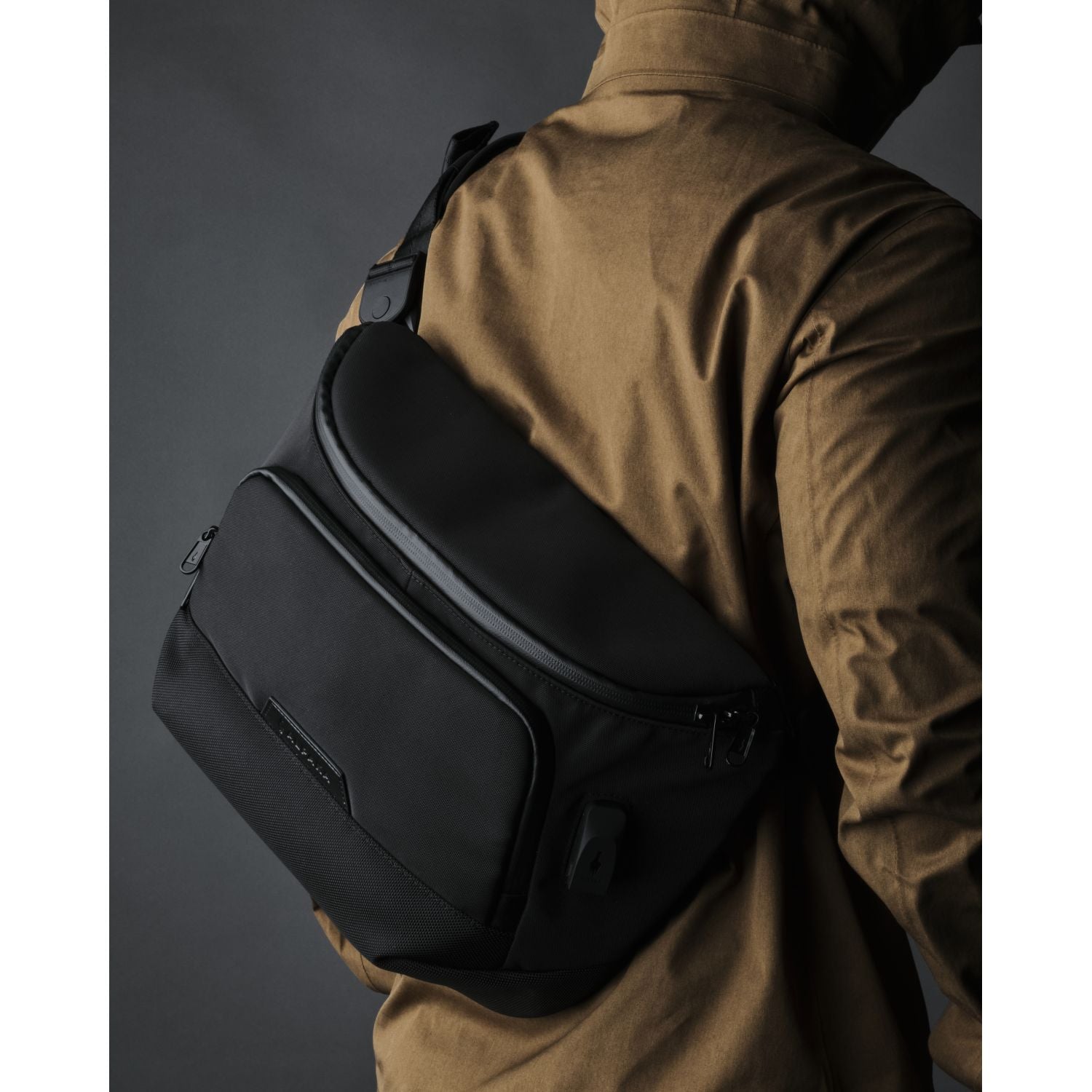 ALPAKA Bravo Sling Max V2 (Jet Black)