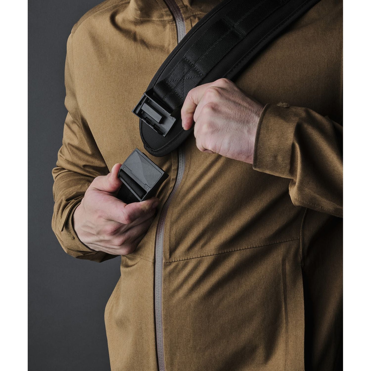 ALPAKA Bravo Sling Max V2 (Jet Black)