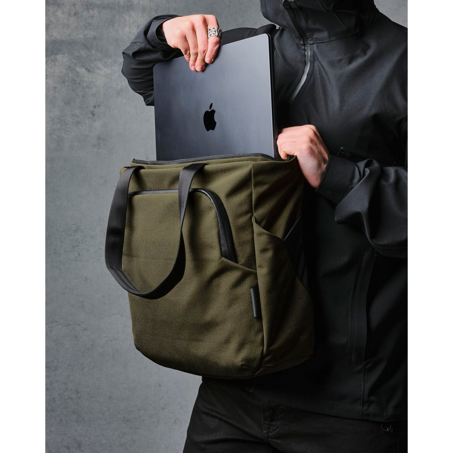 ALPAKA Bravo Tote Axoflux 600D (Army Green)